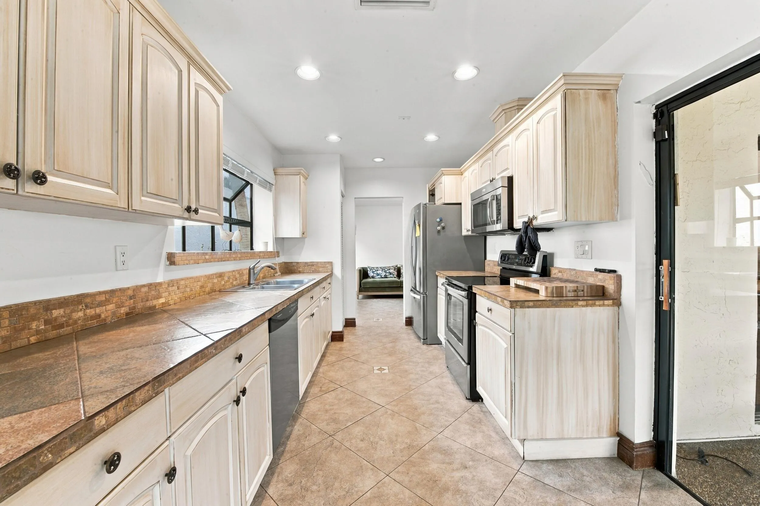 6755 LAGO VISTA Terrace