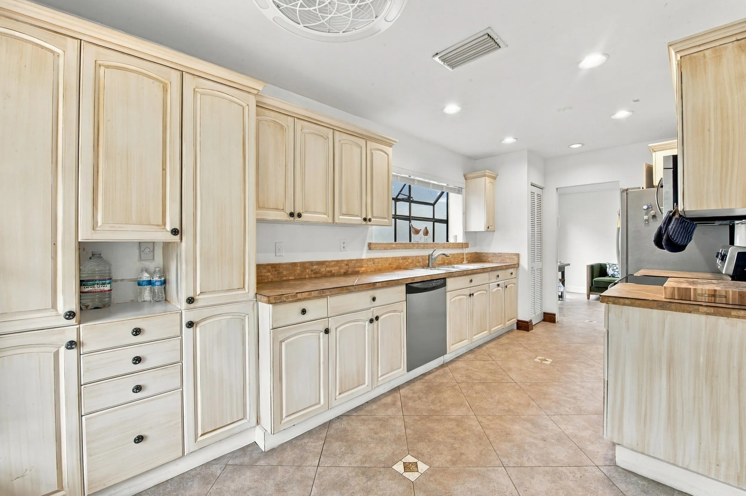 6755 LAGO VISTA Terrace
