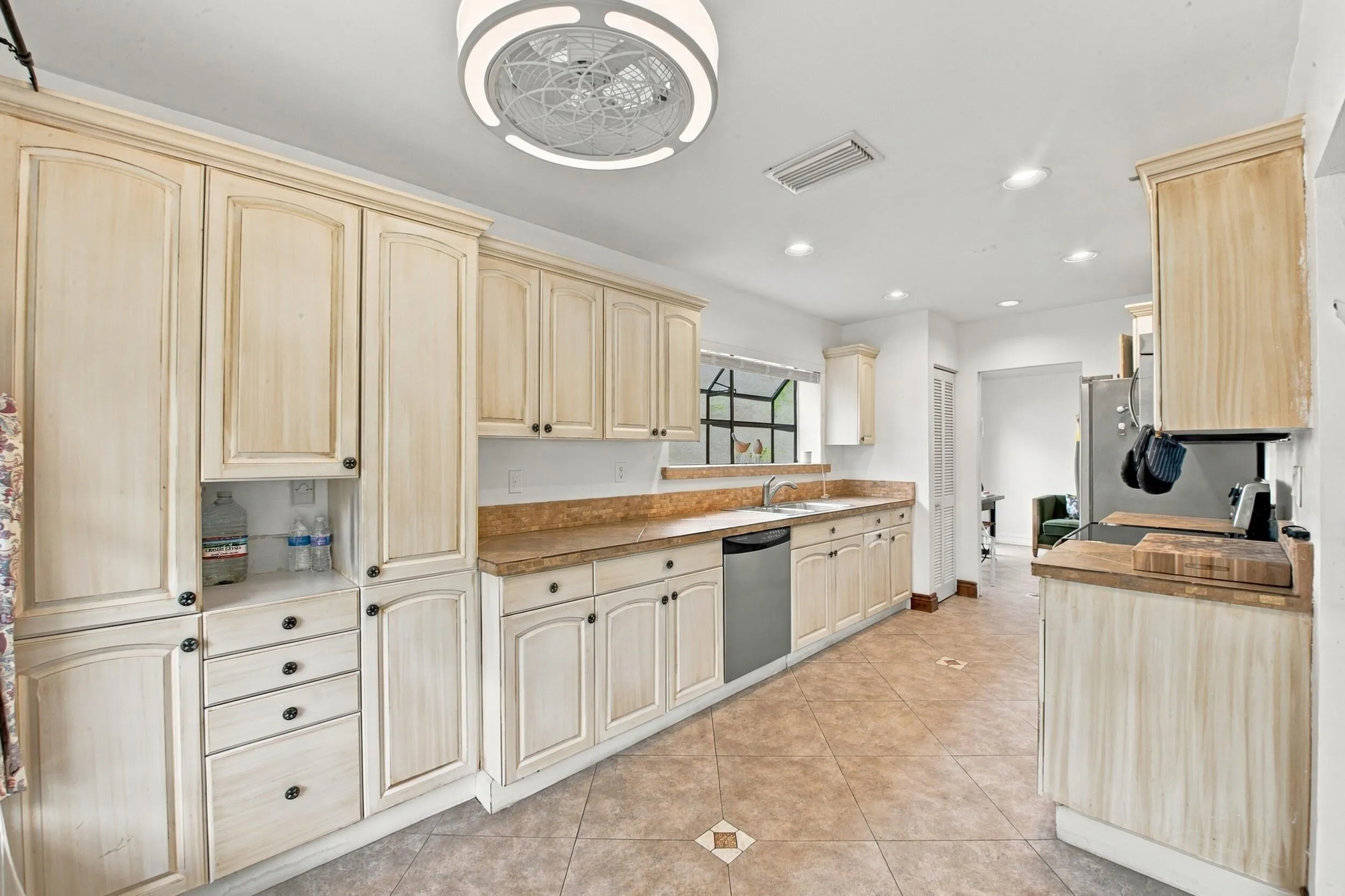 6755 LAGO VISTA Terrace