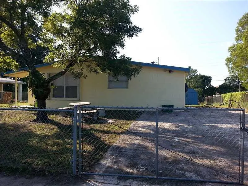 6000 SW 39th Court