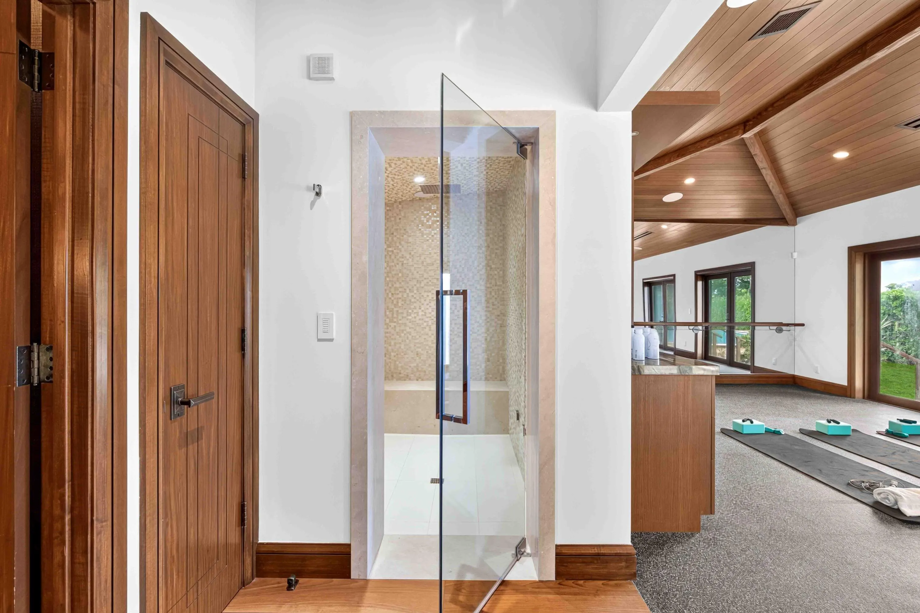 19700 Oakbrook Circle
