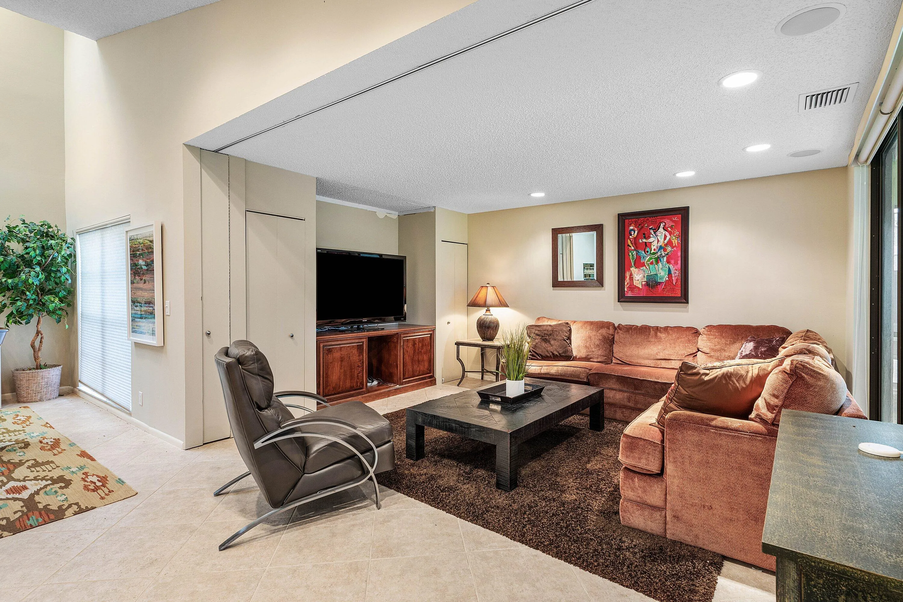53 EASTGATE Drive #B