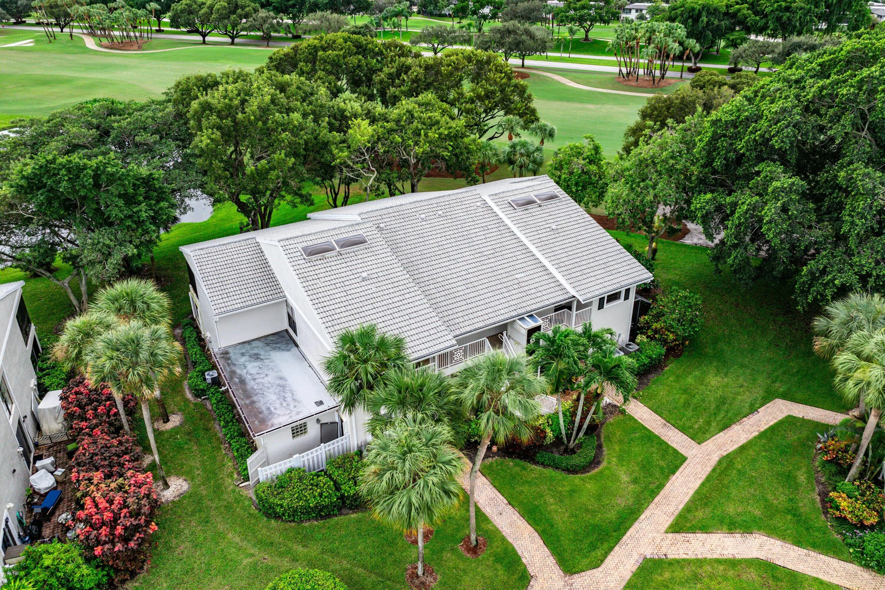 53 EASTGATE Drive #B