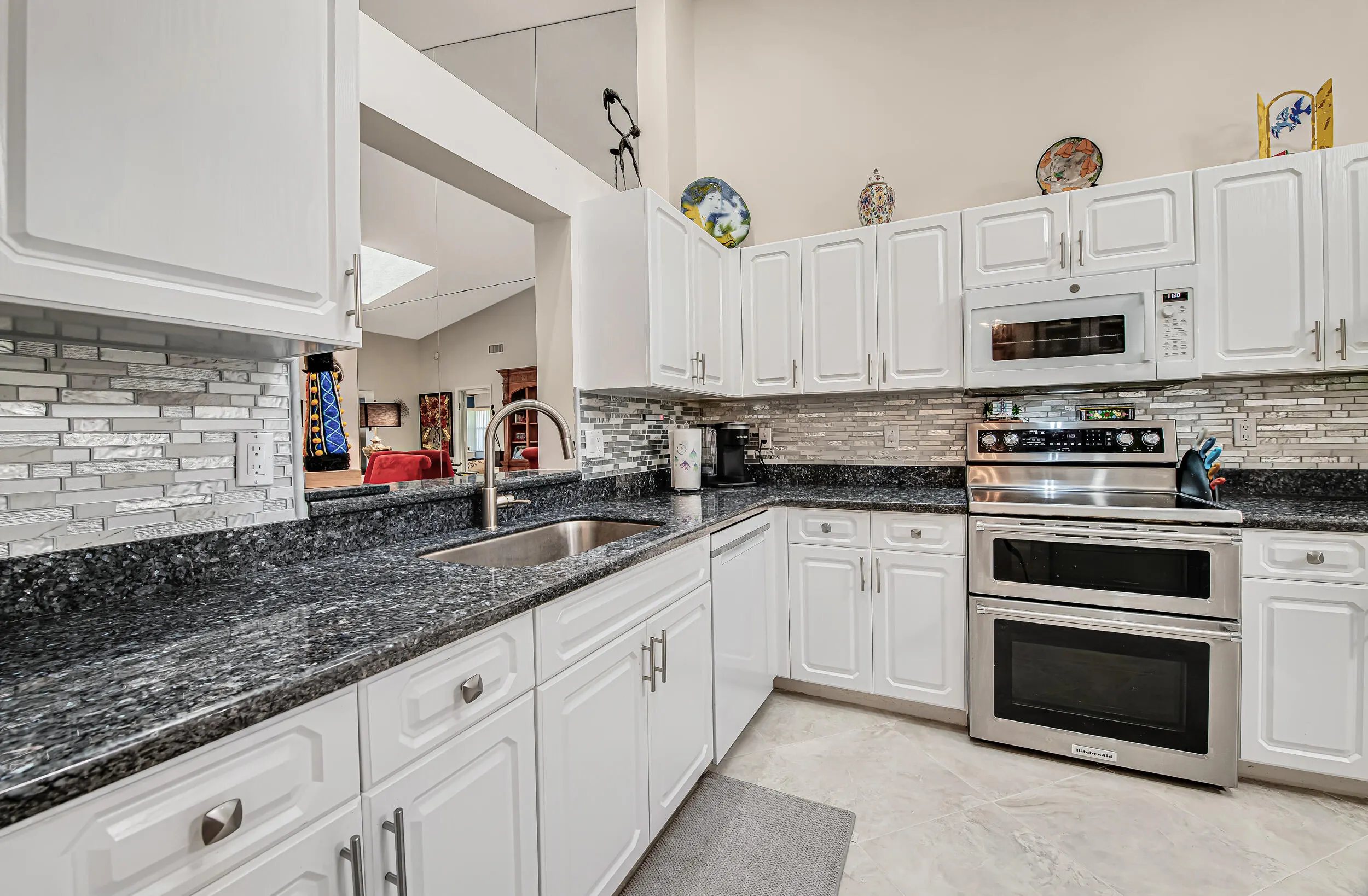 7569 Island Breeze Terrace