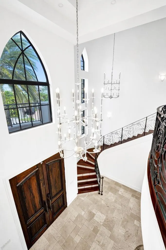 2340 NE 47TH Street