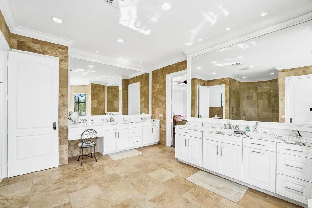 2340 NE 47TH Street