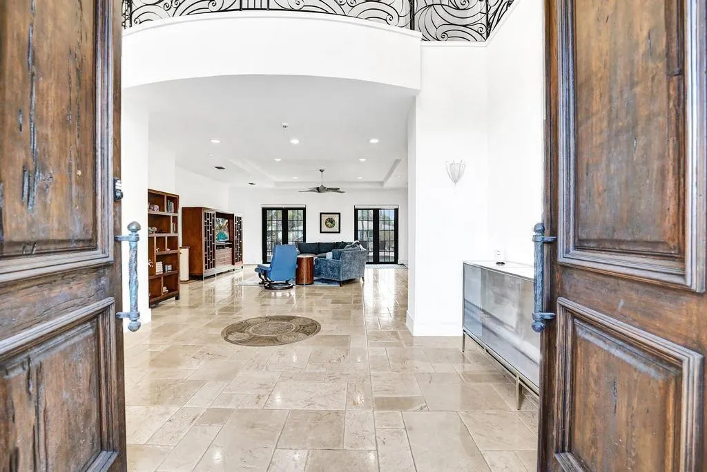 2340 NE 47TH Street