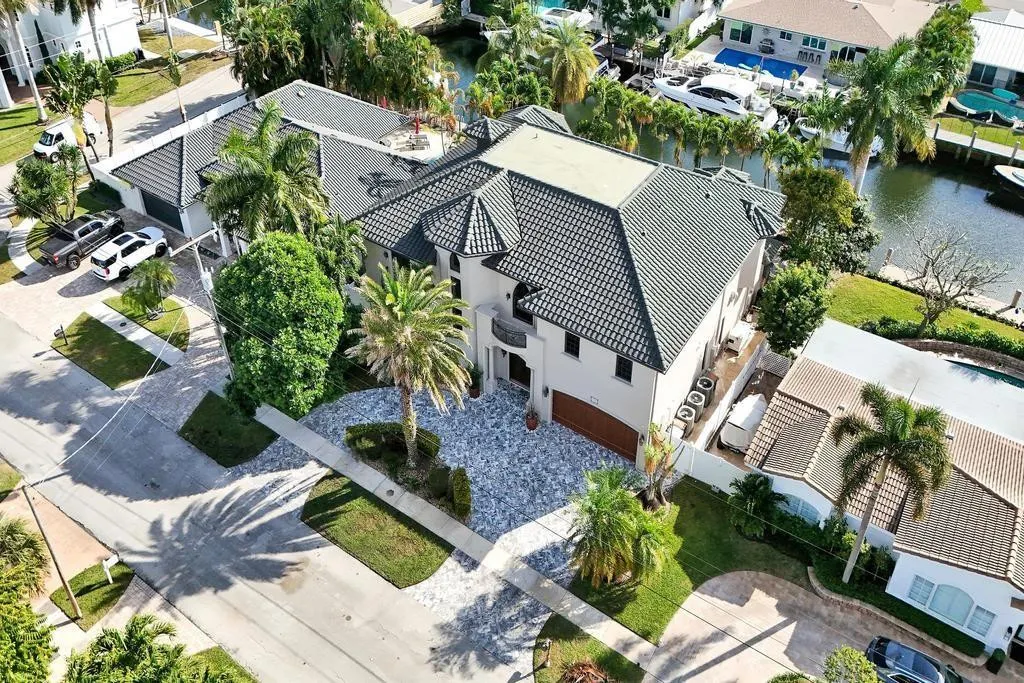 2340 NE 47TH Street