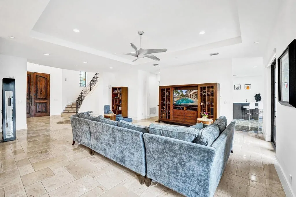 2340 NE 47TH Street