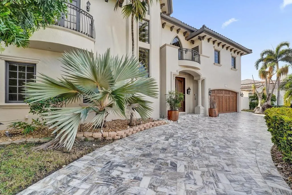 2340 NE 47TH Street