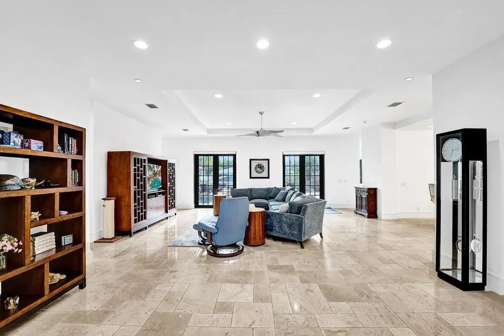 2340 NE 47TH Street