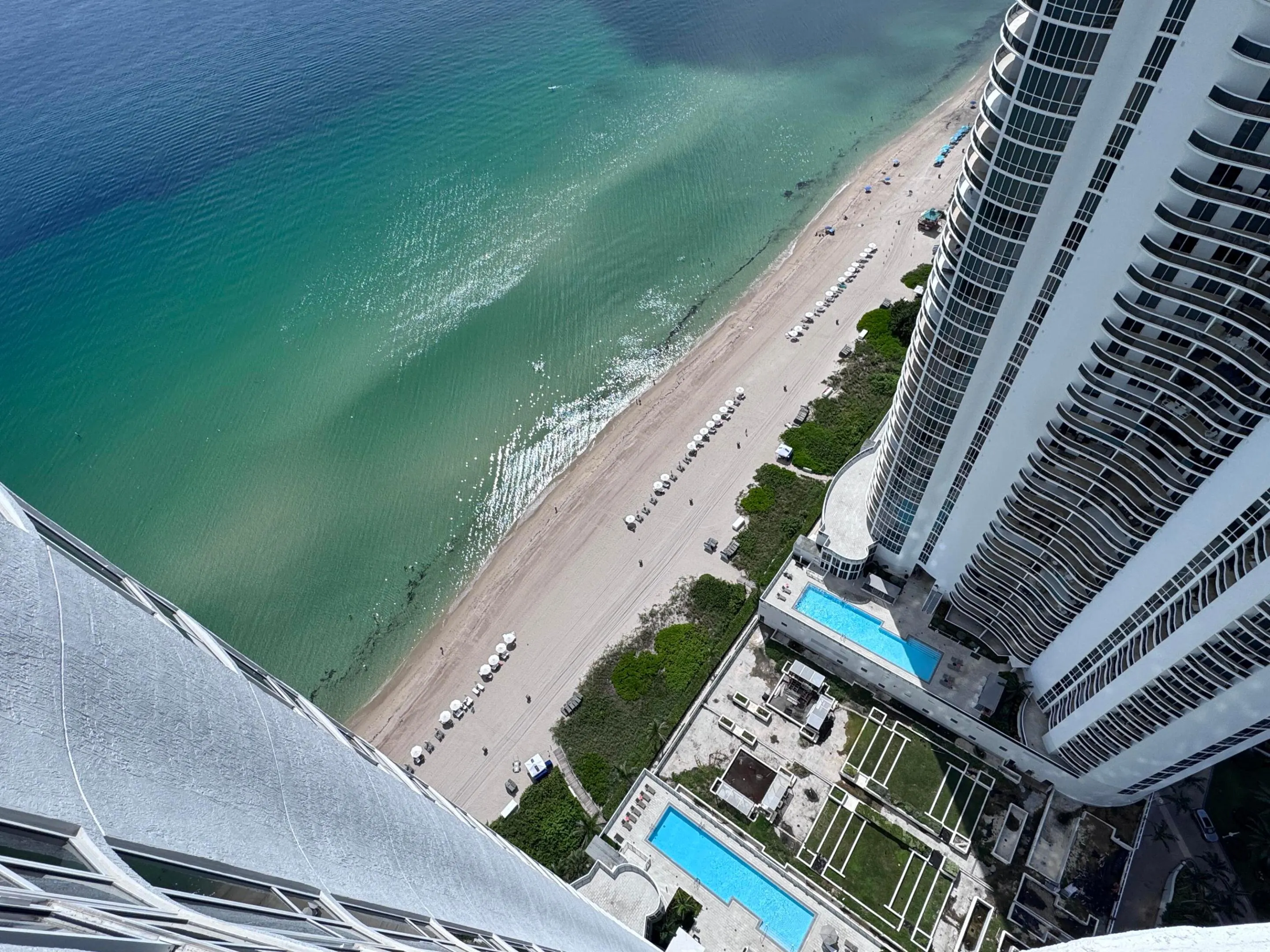 16001 COLLINS Avenue #4002