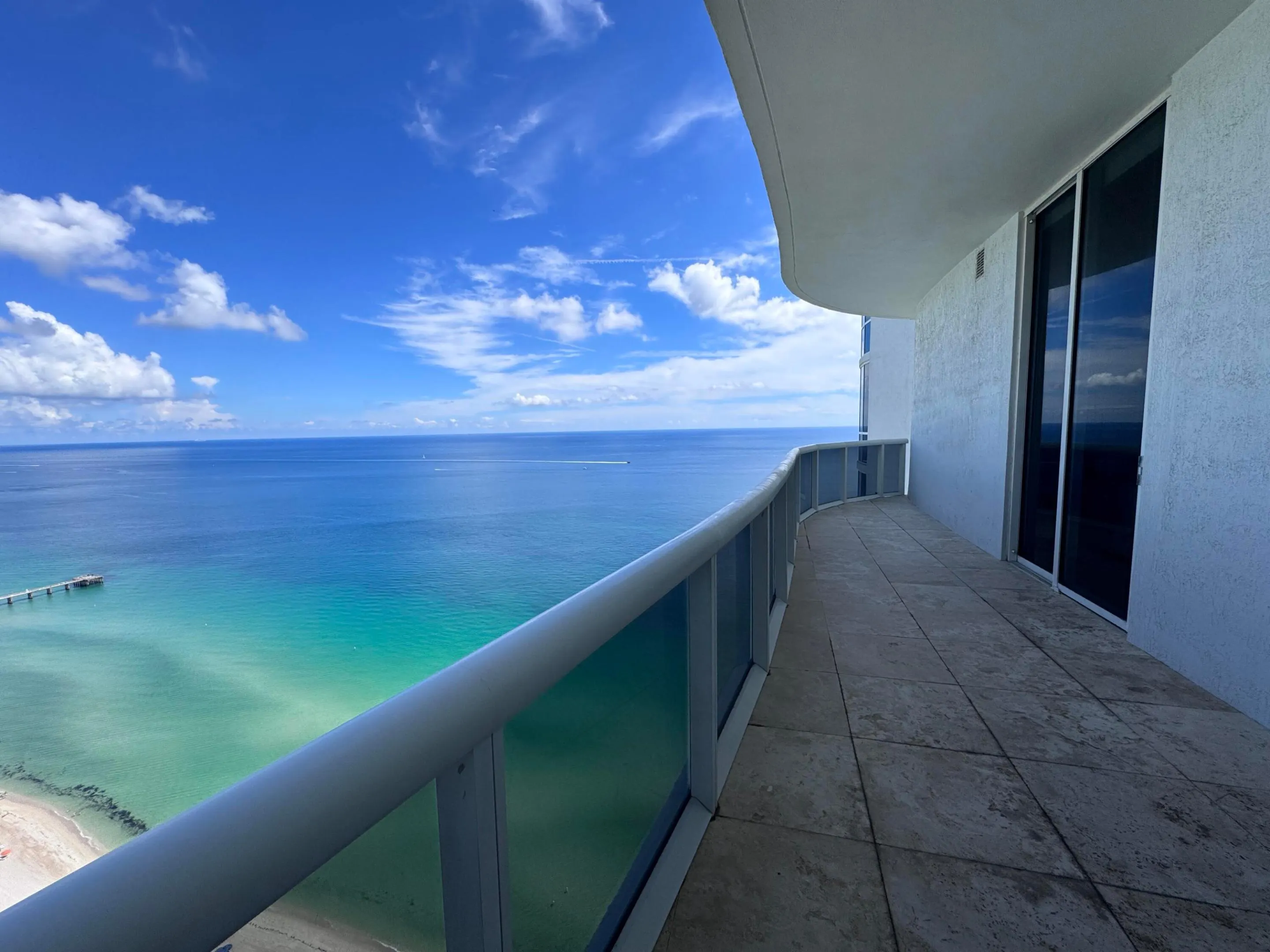 16001 COLLINS Avenue #4002