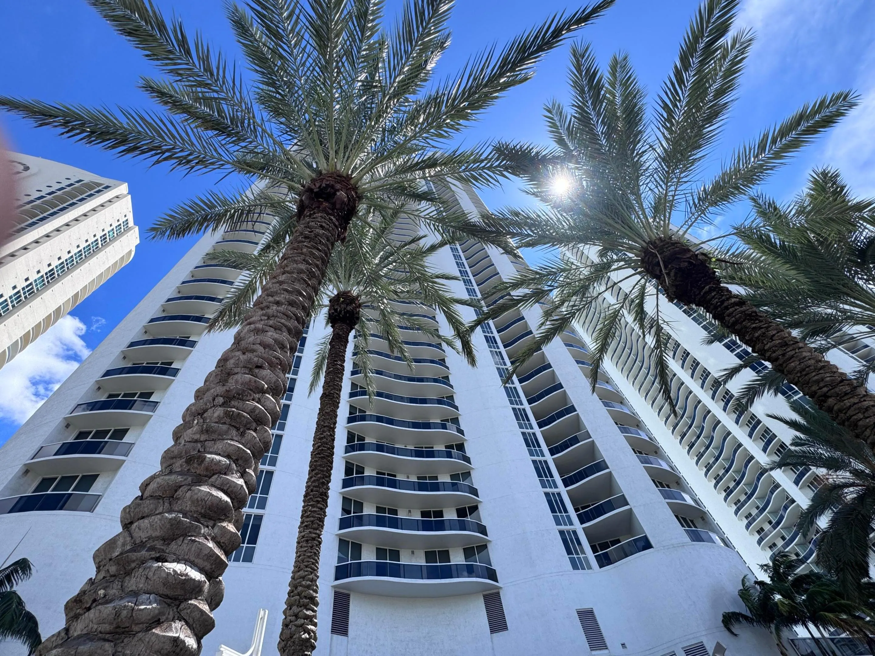 16001 COLLINS Avenue #4002