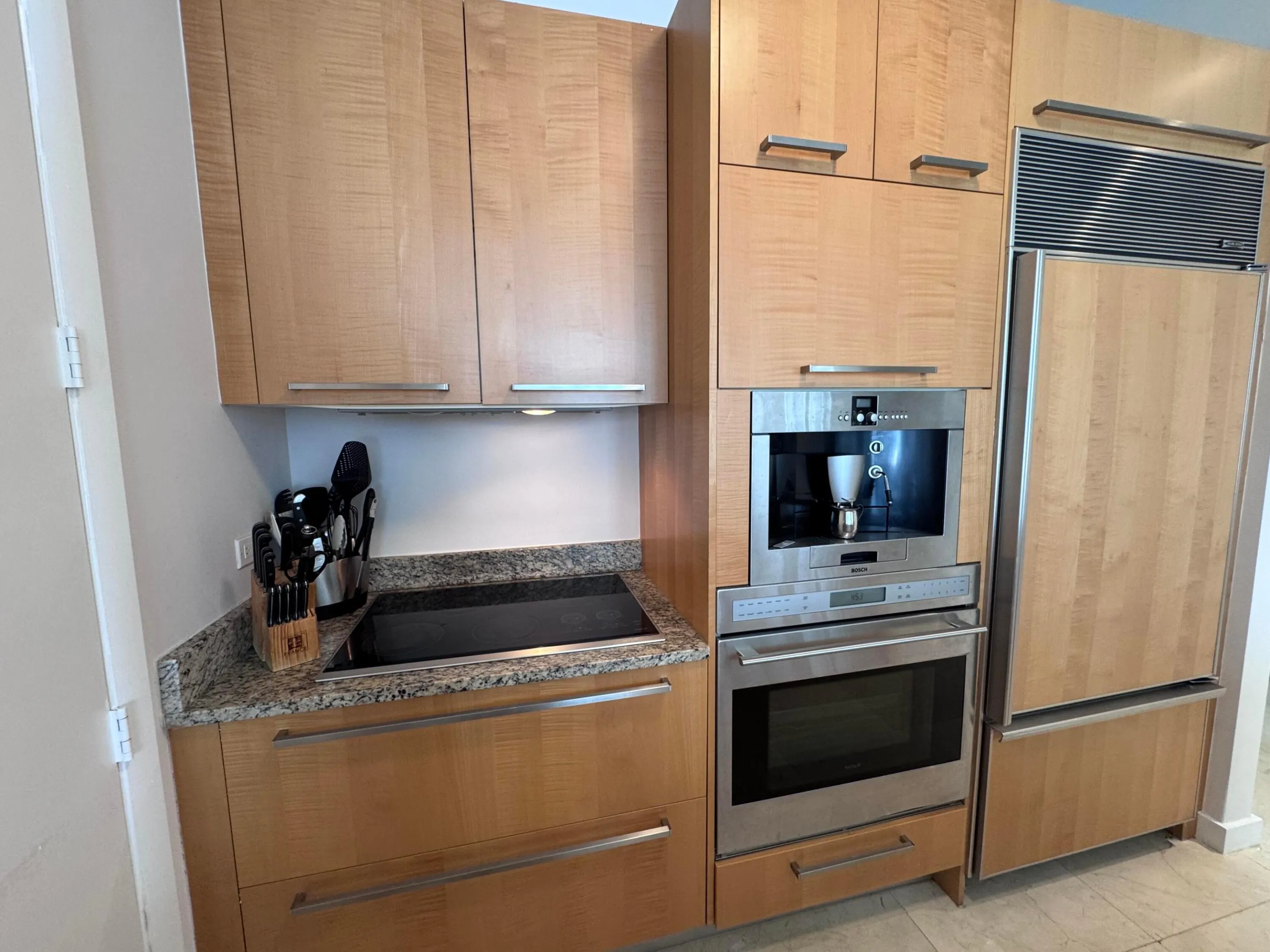 16001 COLLINS Avenue #4002