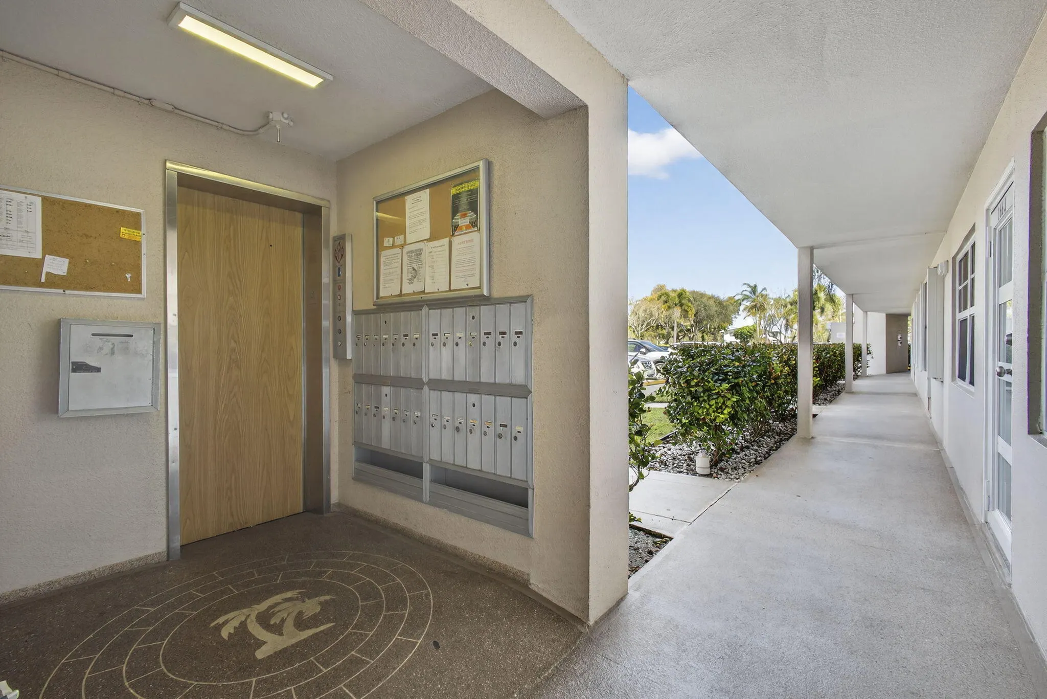 361 WELLINGTON J