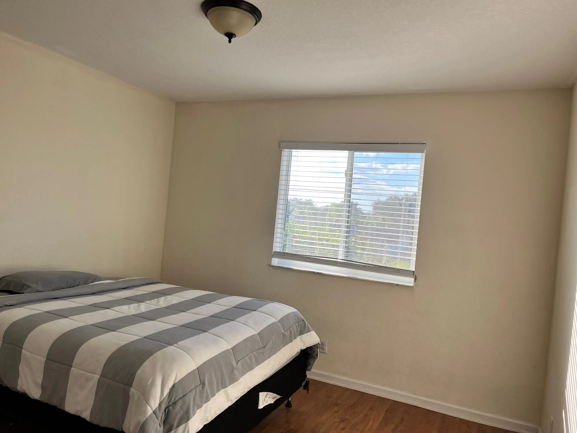 3014 N Evergreen Circle
