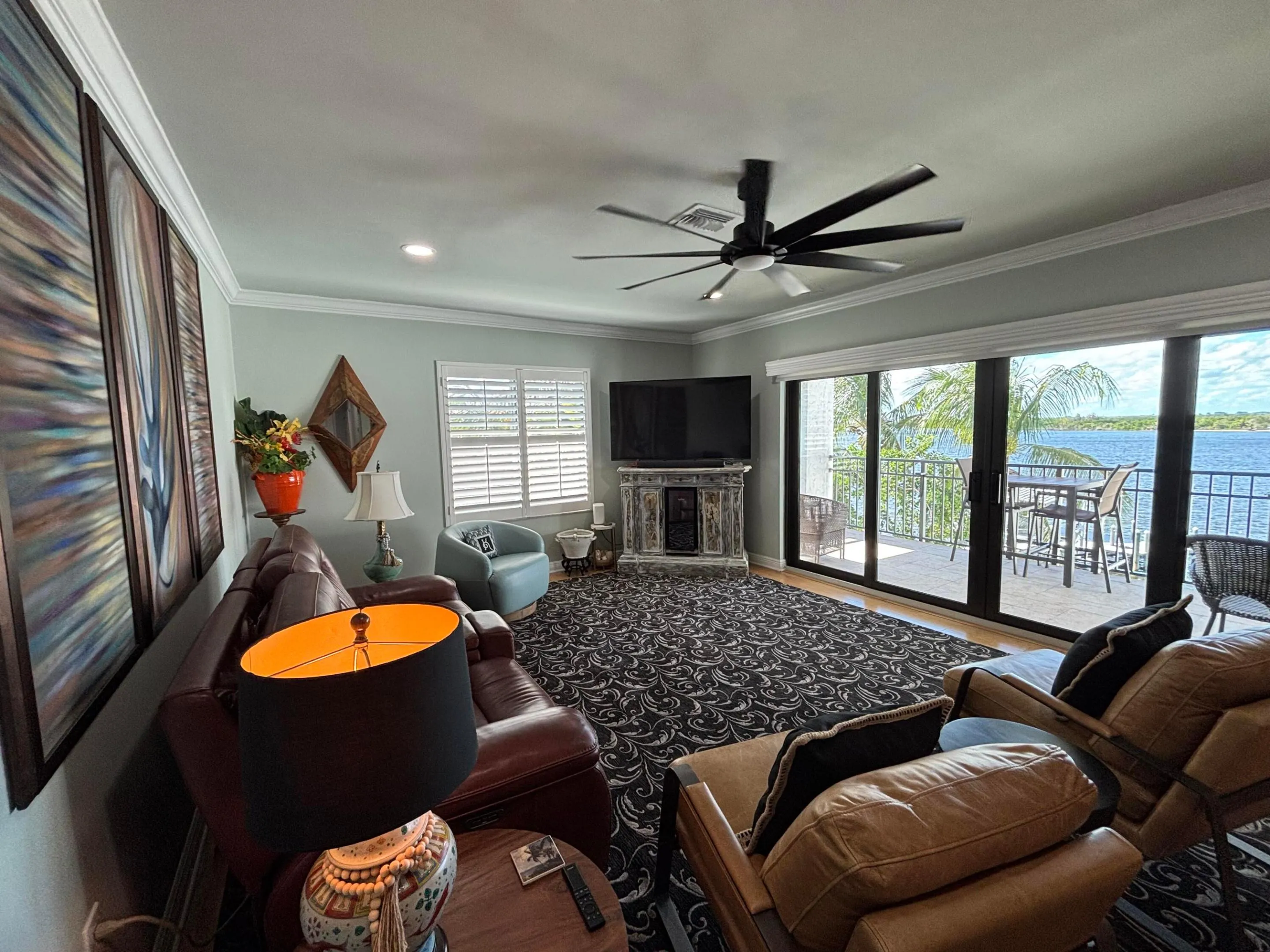 1630 SEAWAY Drive #301