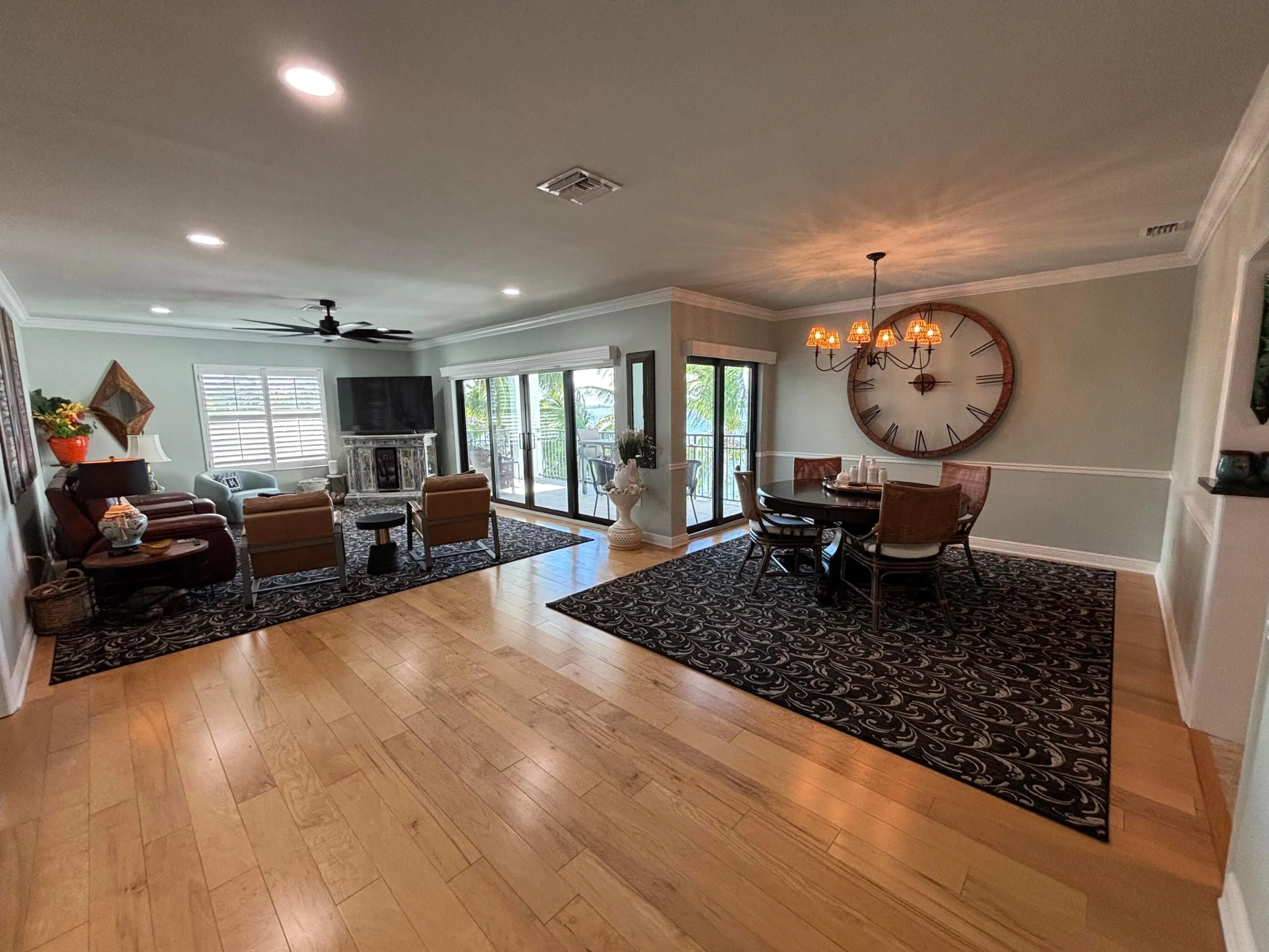 1630 SEAWAY Drive #301
