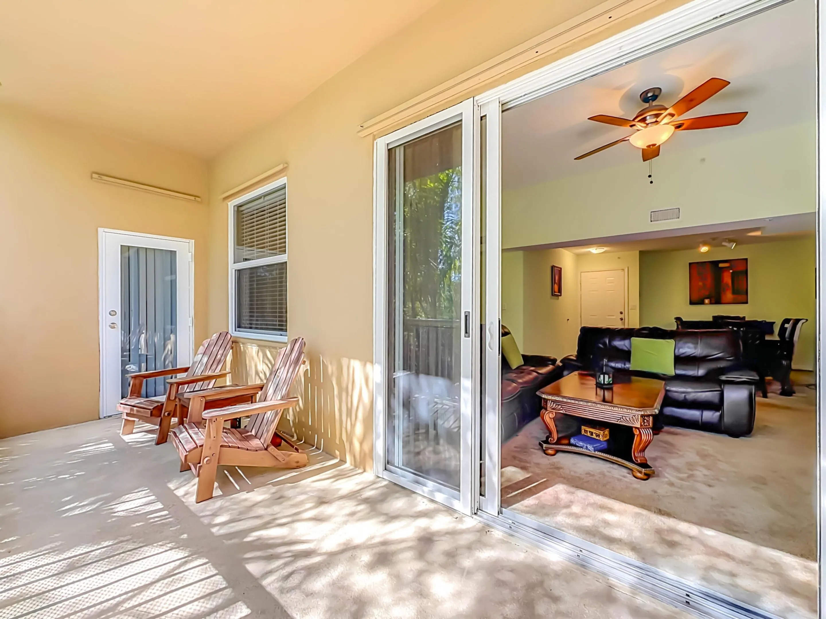 519 E SHERIDAN Street #4042