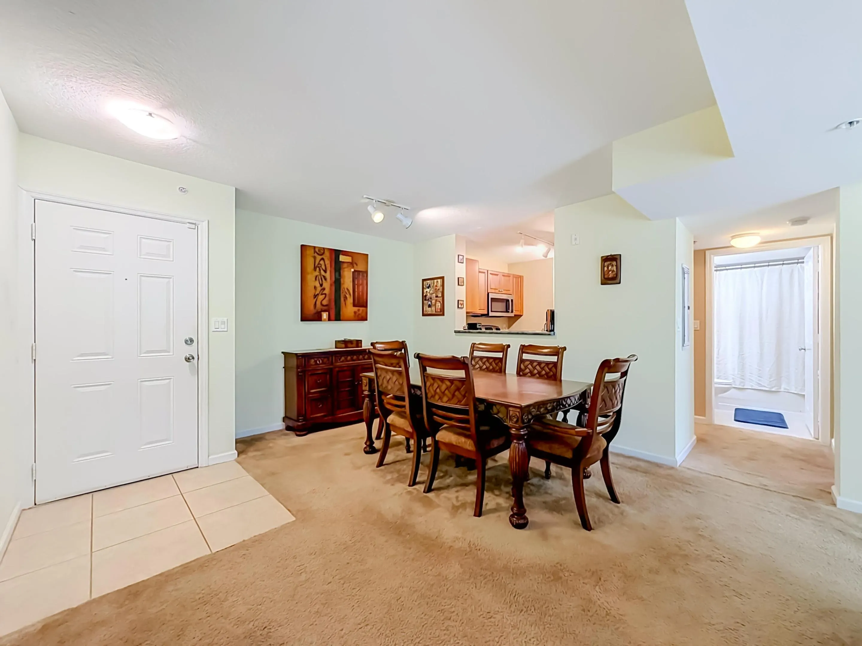 519 E SHERIDAN Street #4042