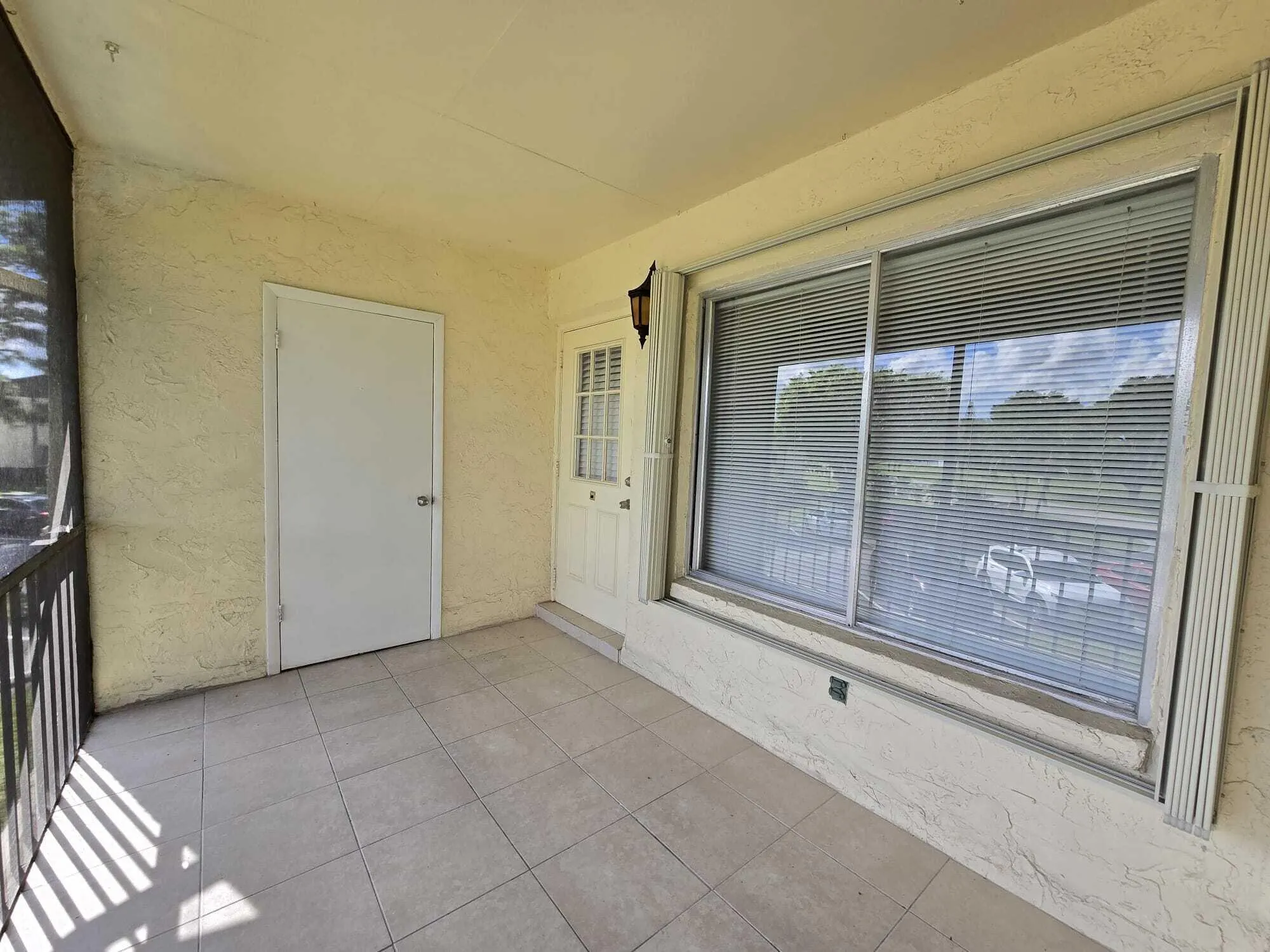 2779 EMORY Drive W #E
