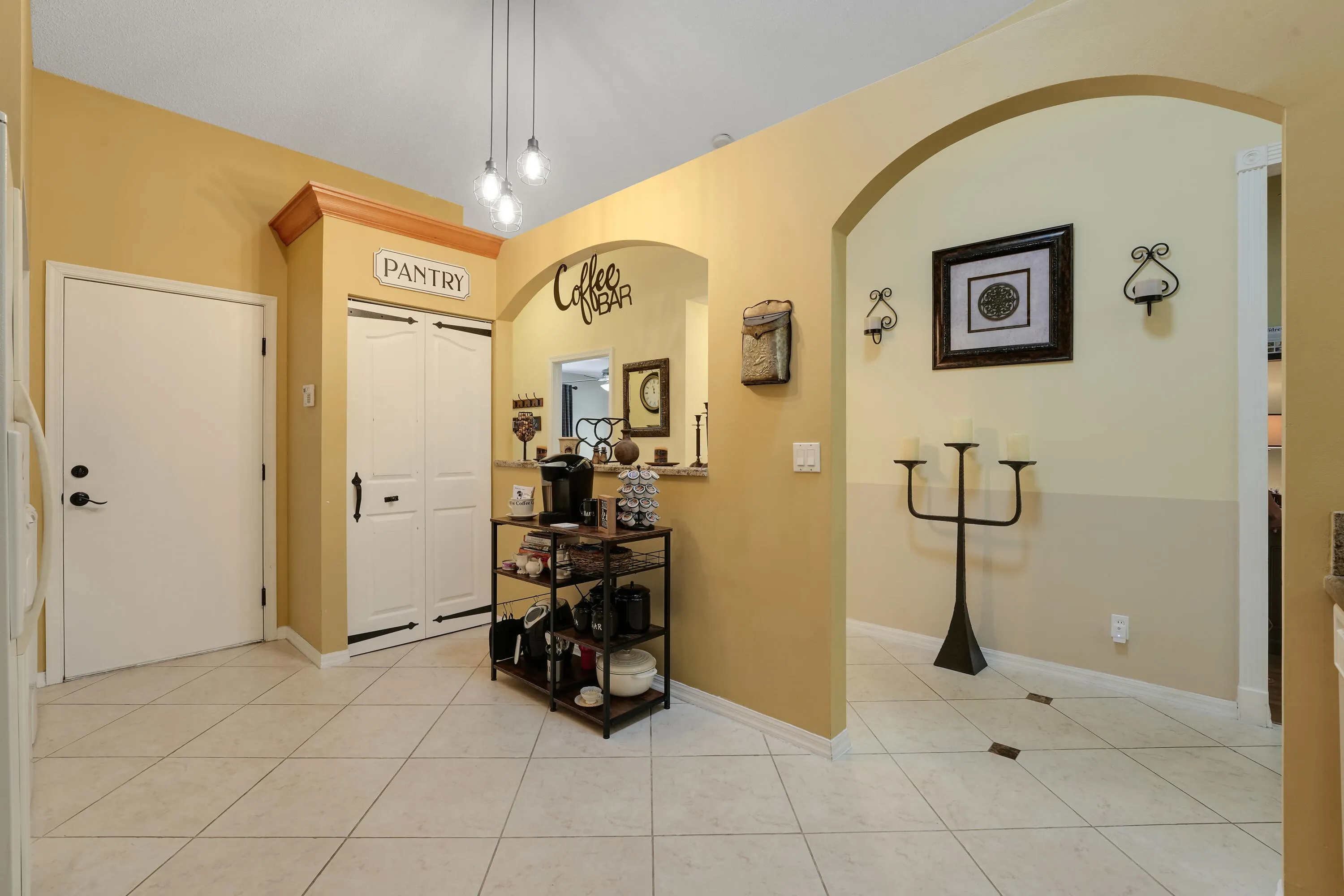 8076 CORMYOUR Way