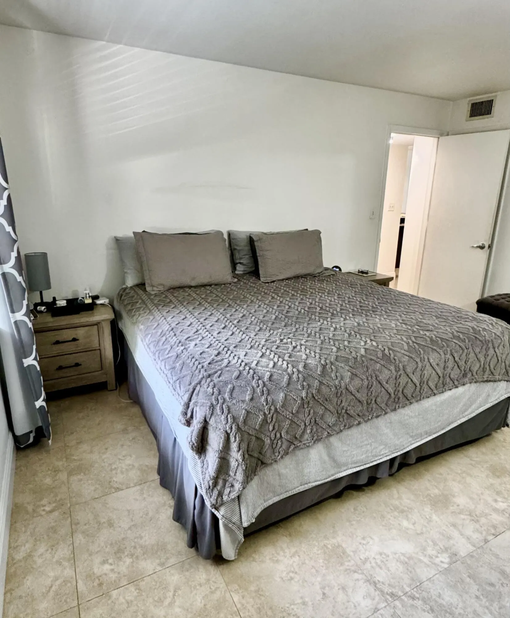 2029 N Ocean Boulevard #105