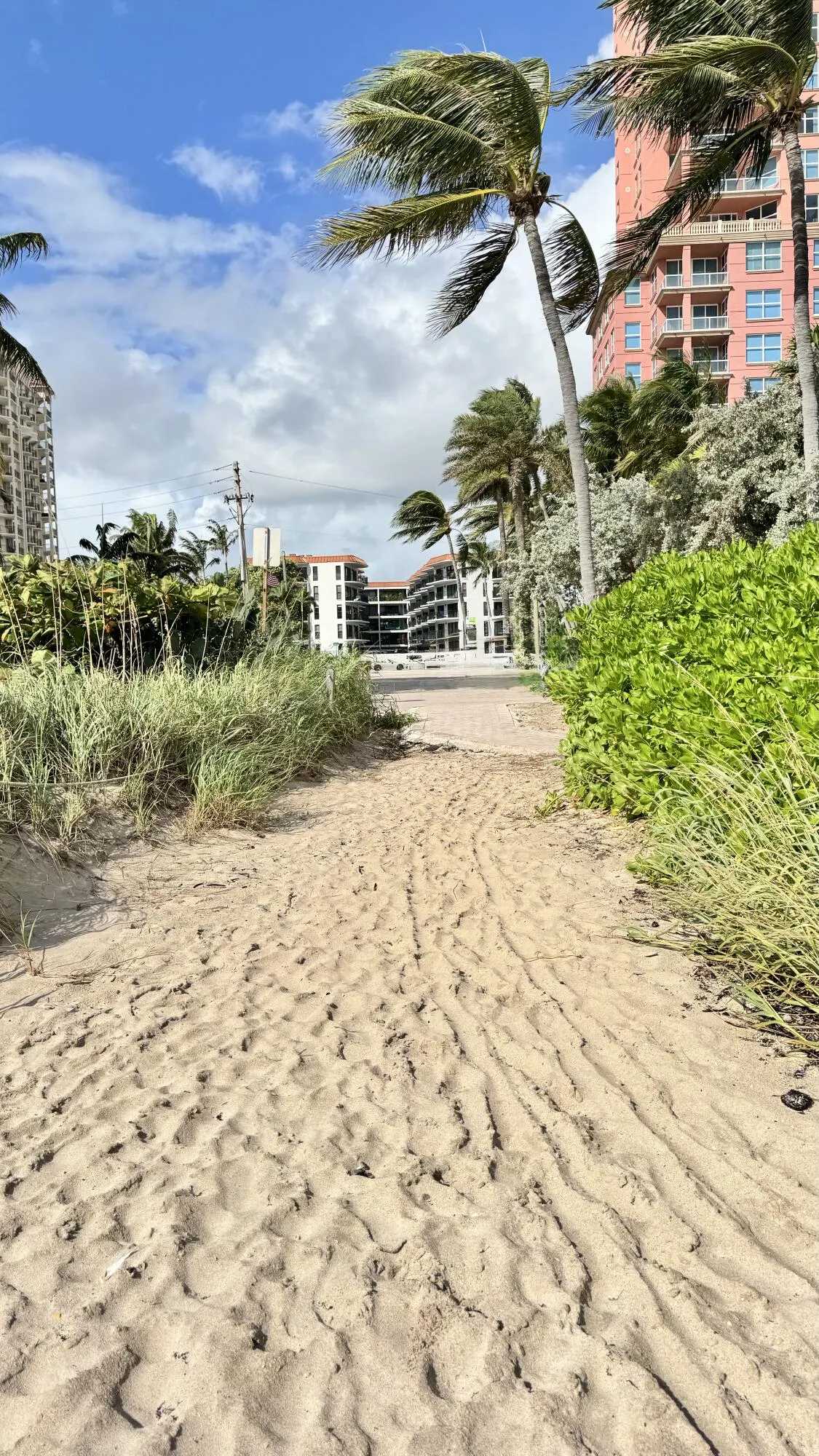 2029 N Ocean Boulevard #105