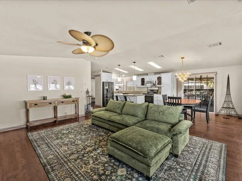 3064 Eagle'S Nest Way