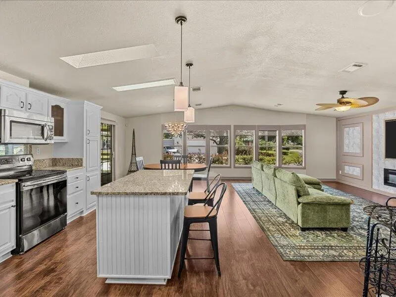 3064 Eagle'S Nest Way