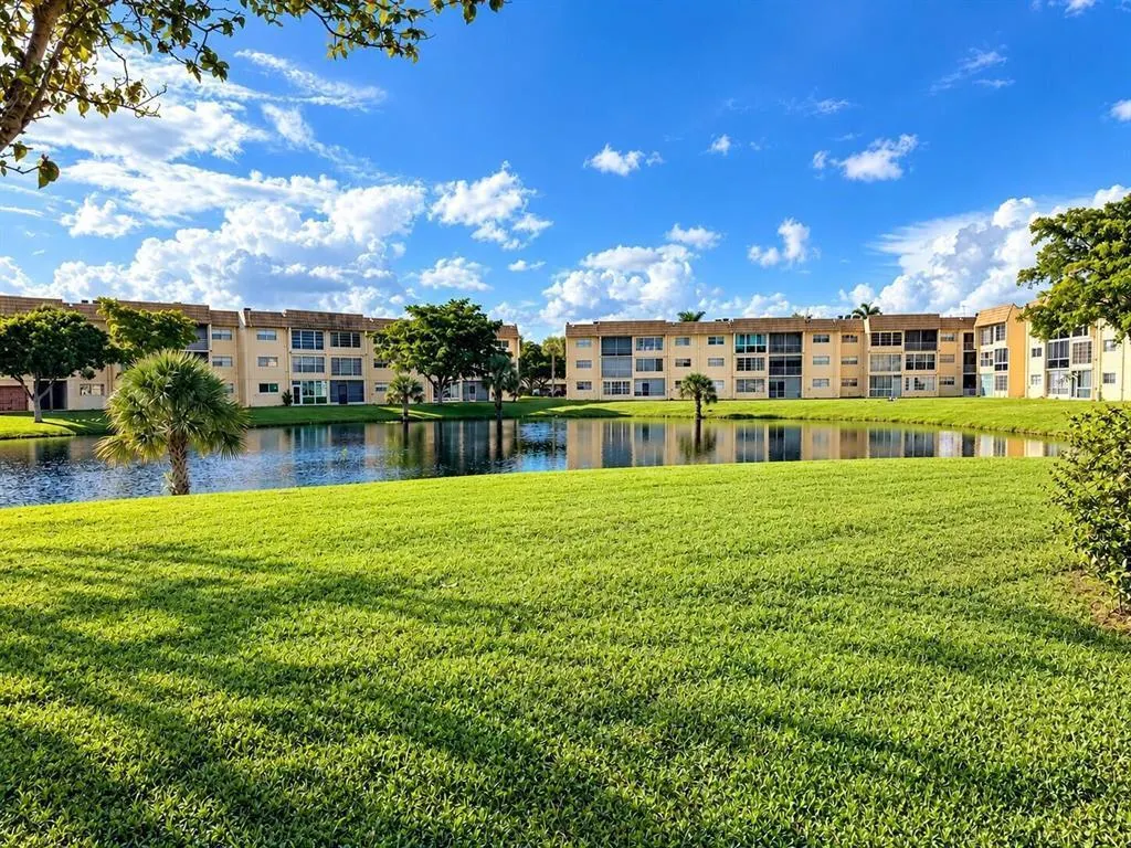 8100 SUNRISE LAKES Boulevard #210