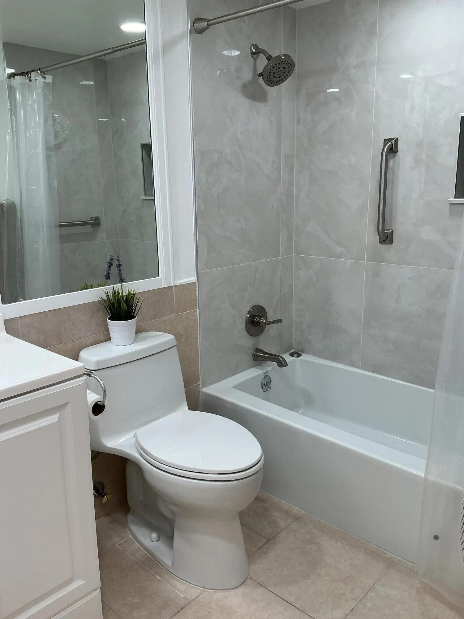 8100 SUNRISE LAKES Boulevard #210
