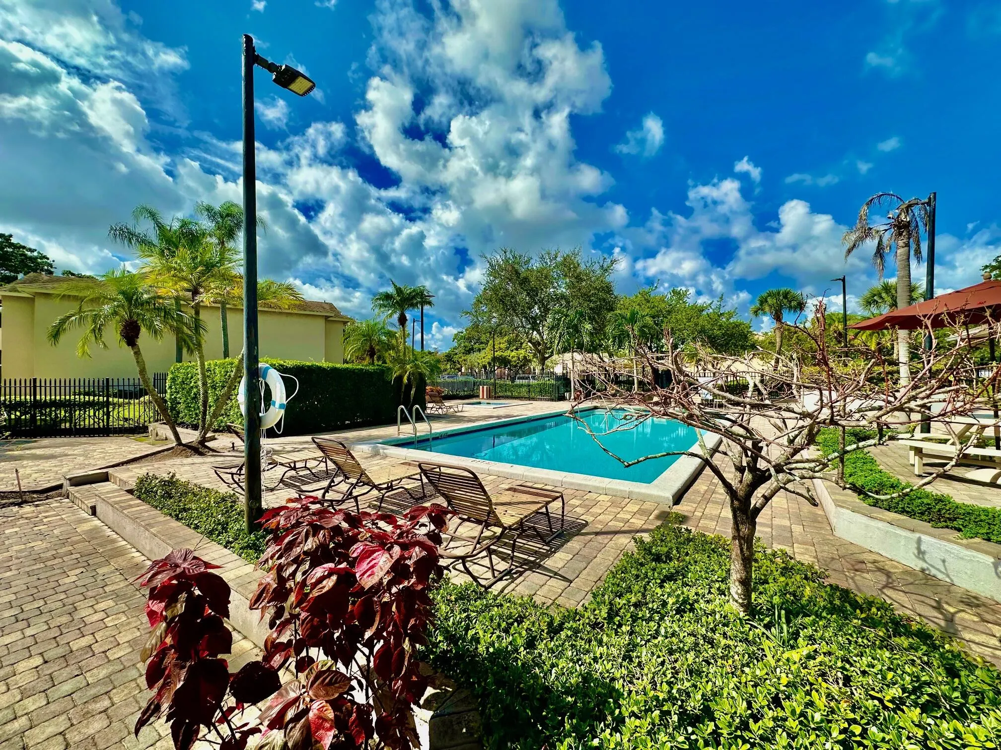 651 CYPRESS LAKE Boulevard #L