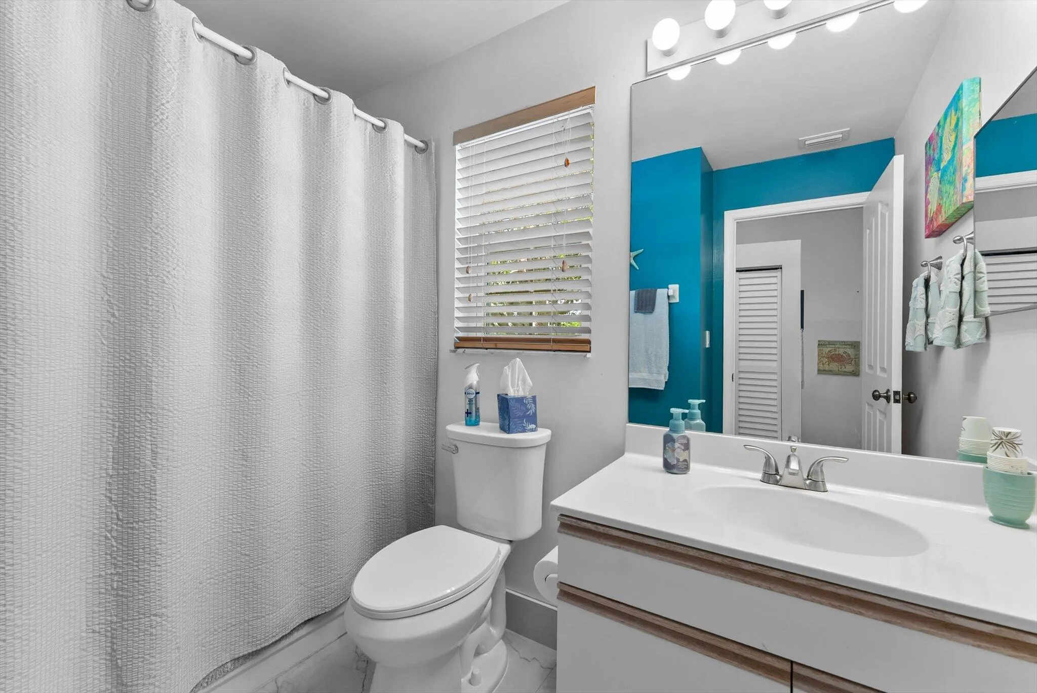 1950 NE 7th Street #105