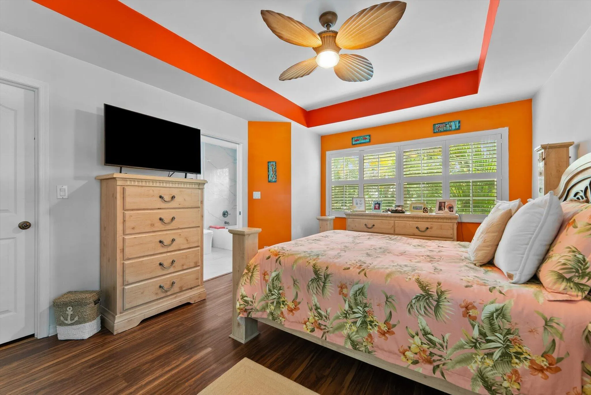 1950 NE 7th Street #105