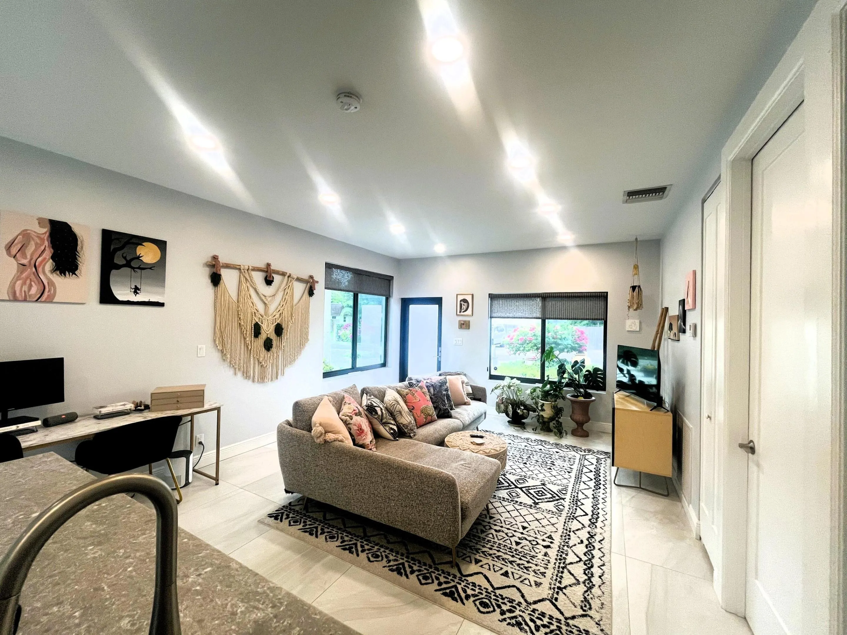 3589 Gibbs Road