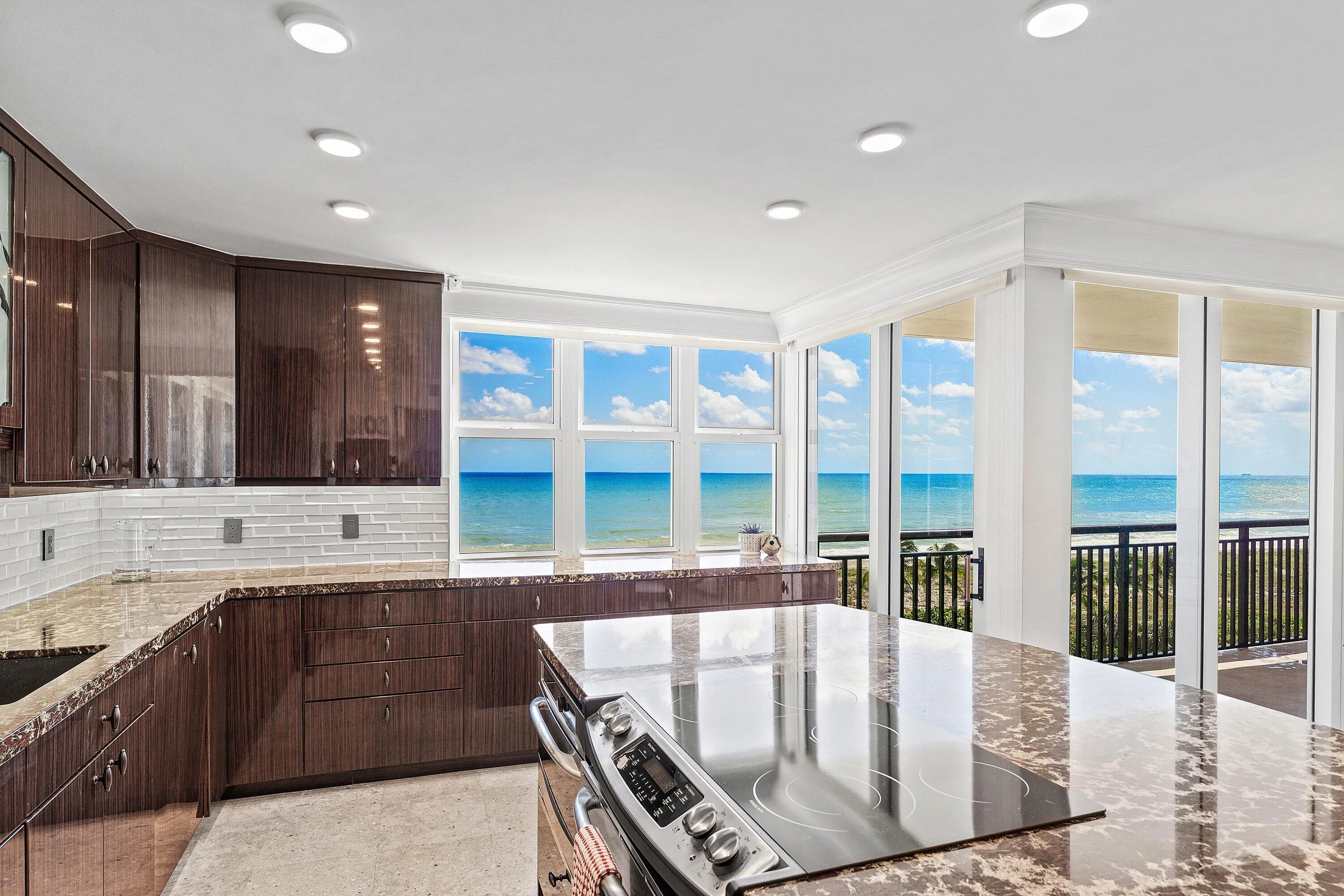 2000 S OCEAN Boulevard #6A