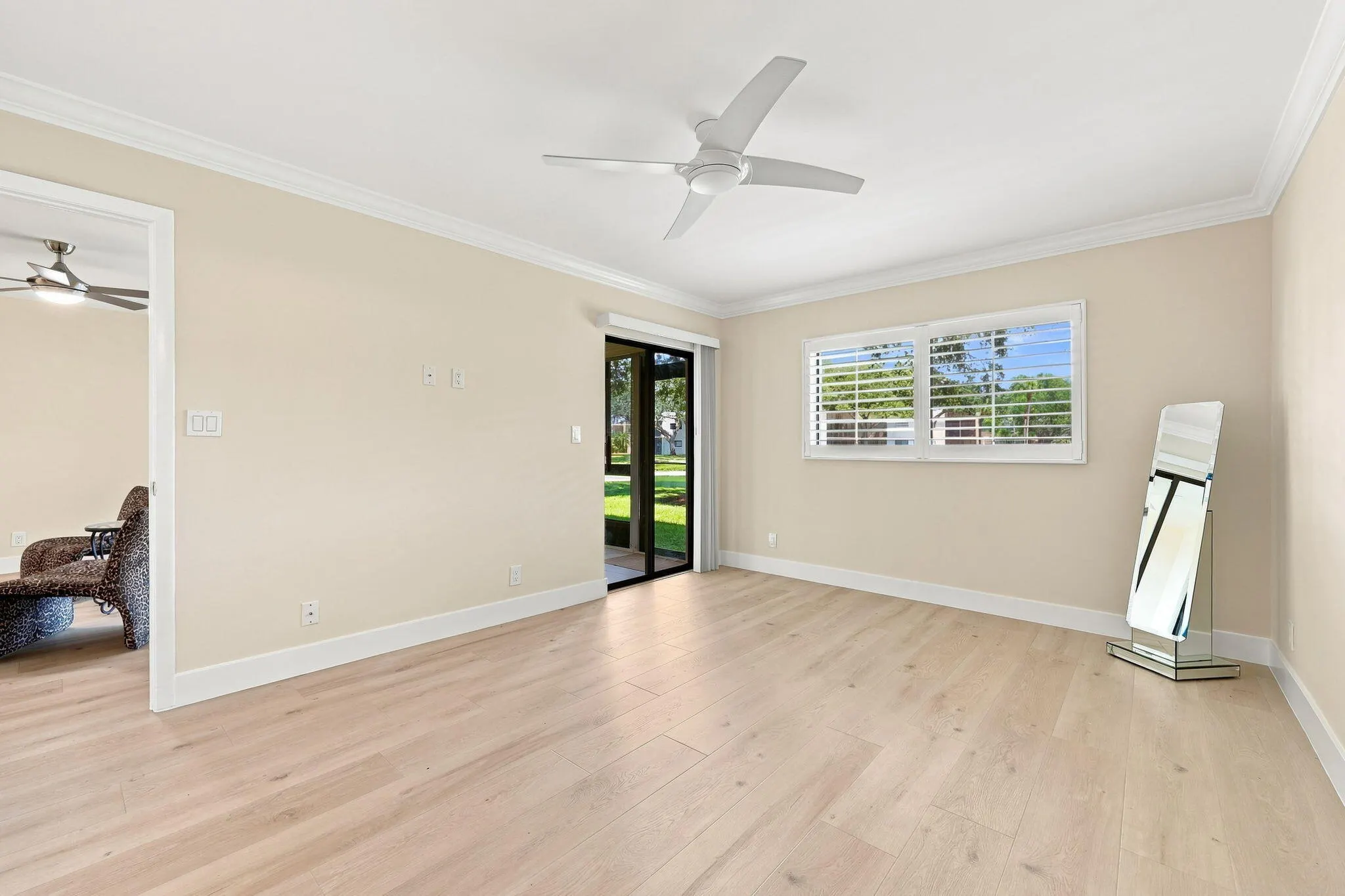 15456 PEMBRIDGE Drive #111