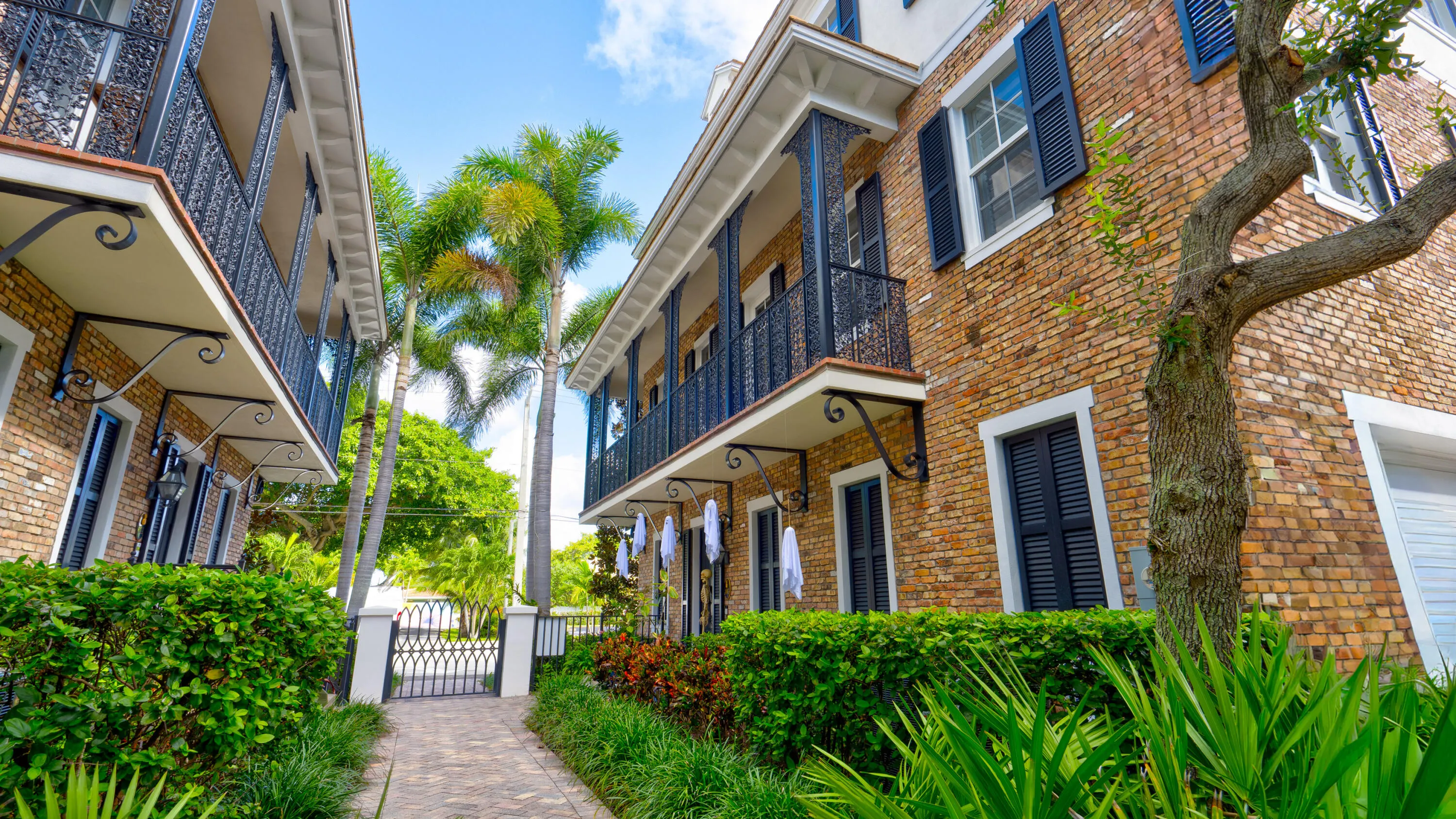 143 N Cannery Row Circle