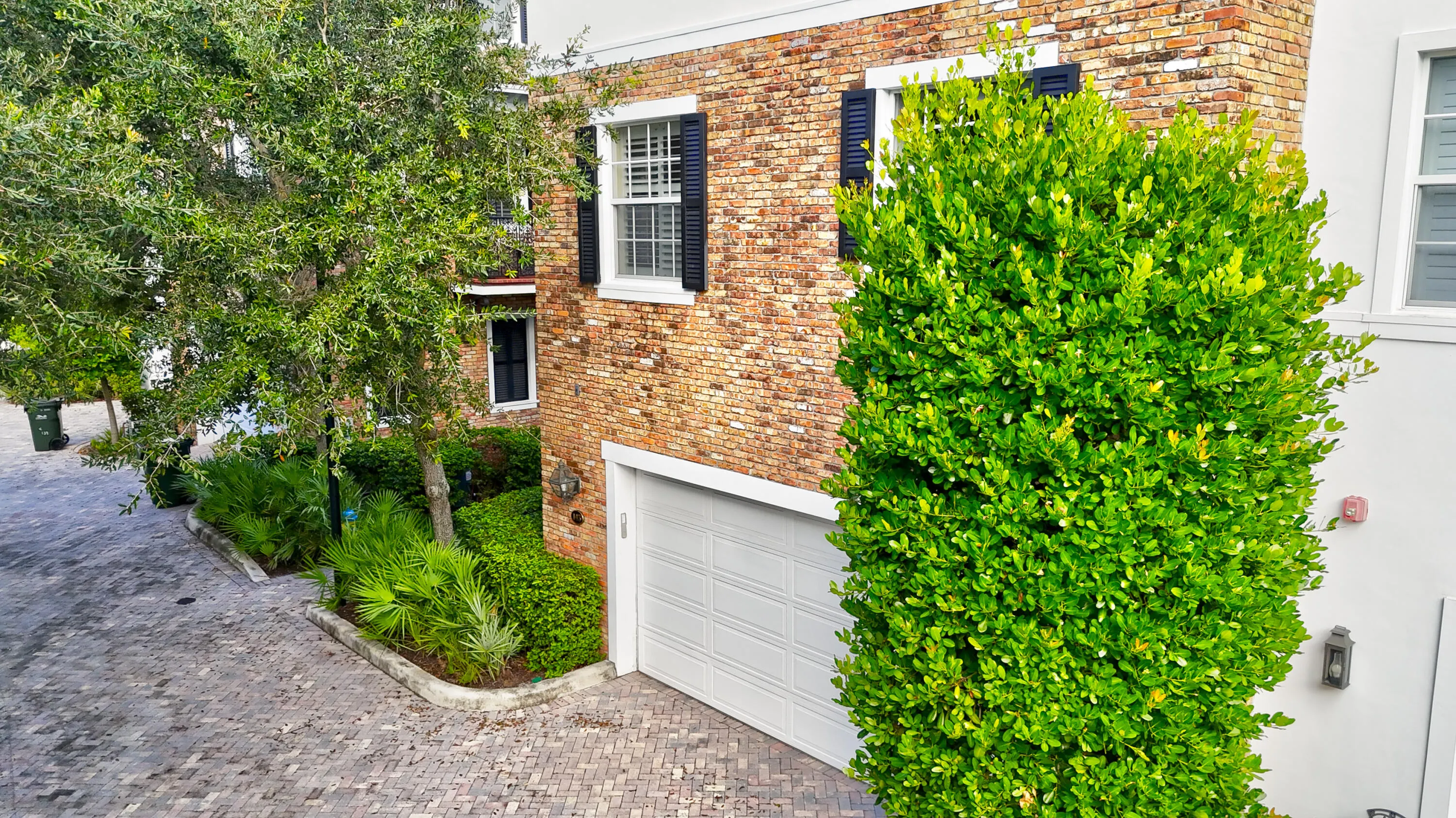 143 N Cannery Row Circle