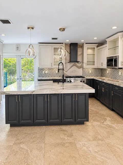 7749 NE Spanish Trail Court