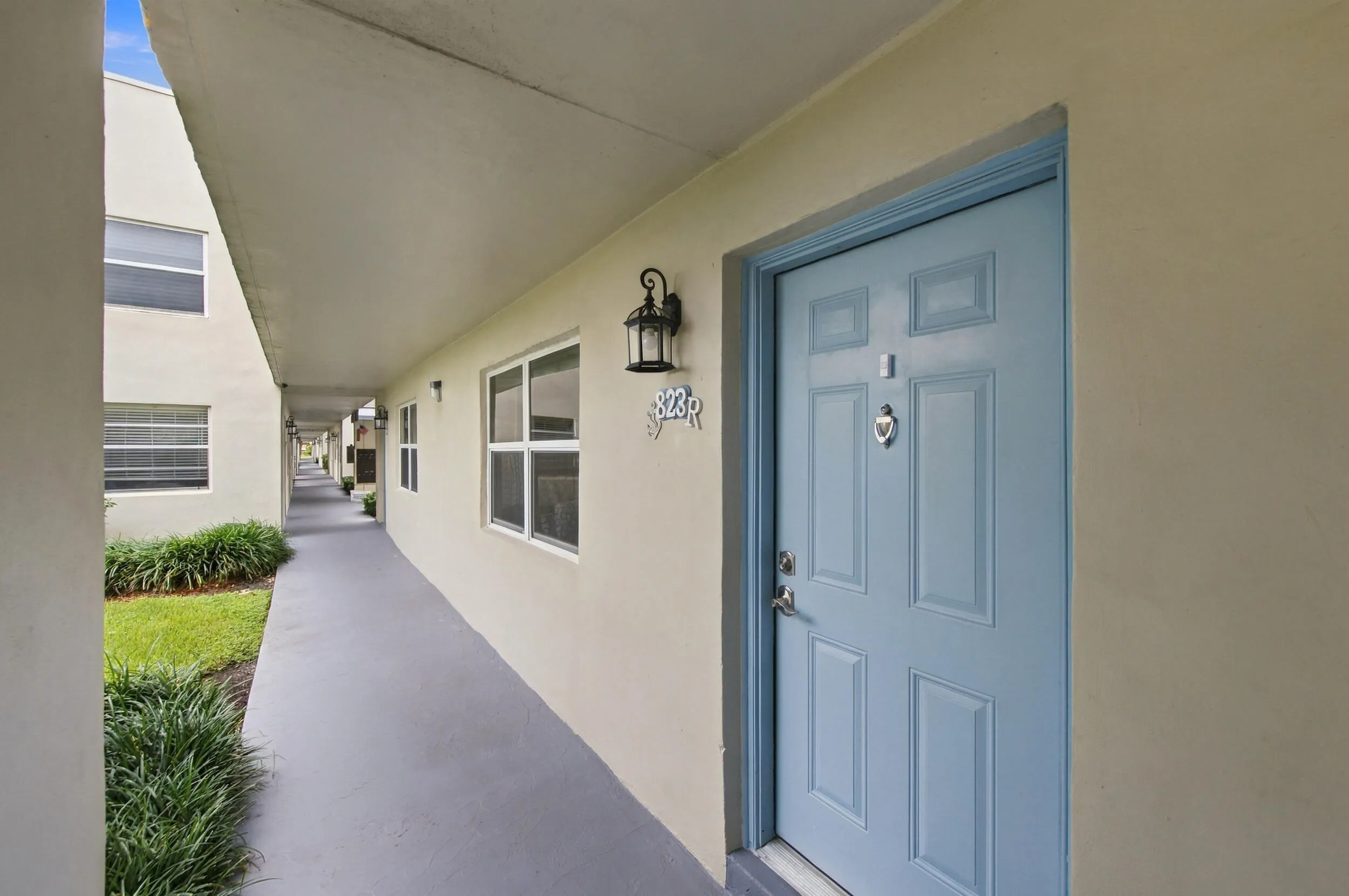 823 FLANDERS R Drive #R