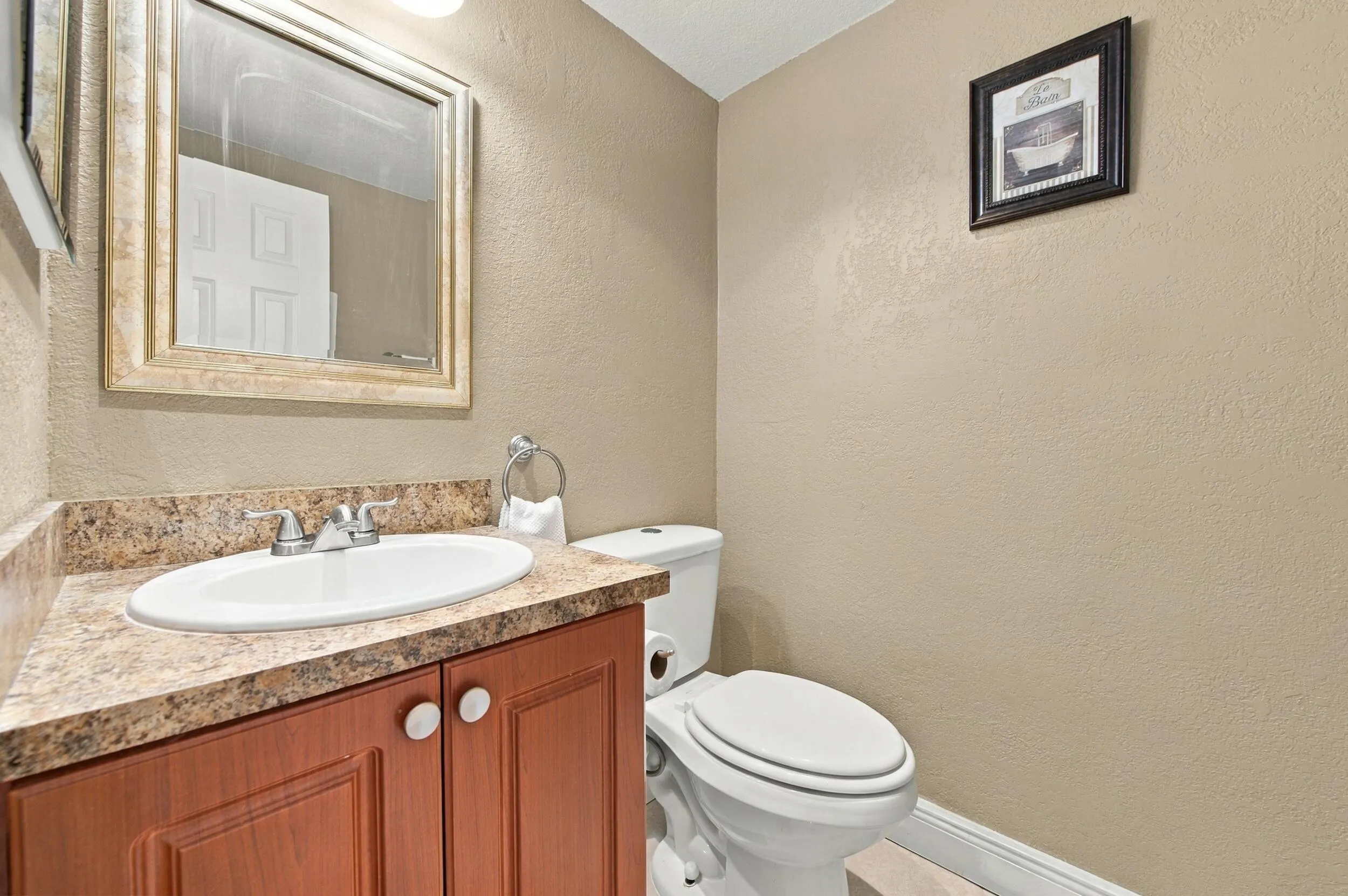 823 FLANDERS R Drive #R