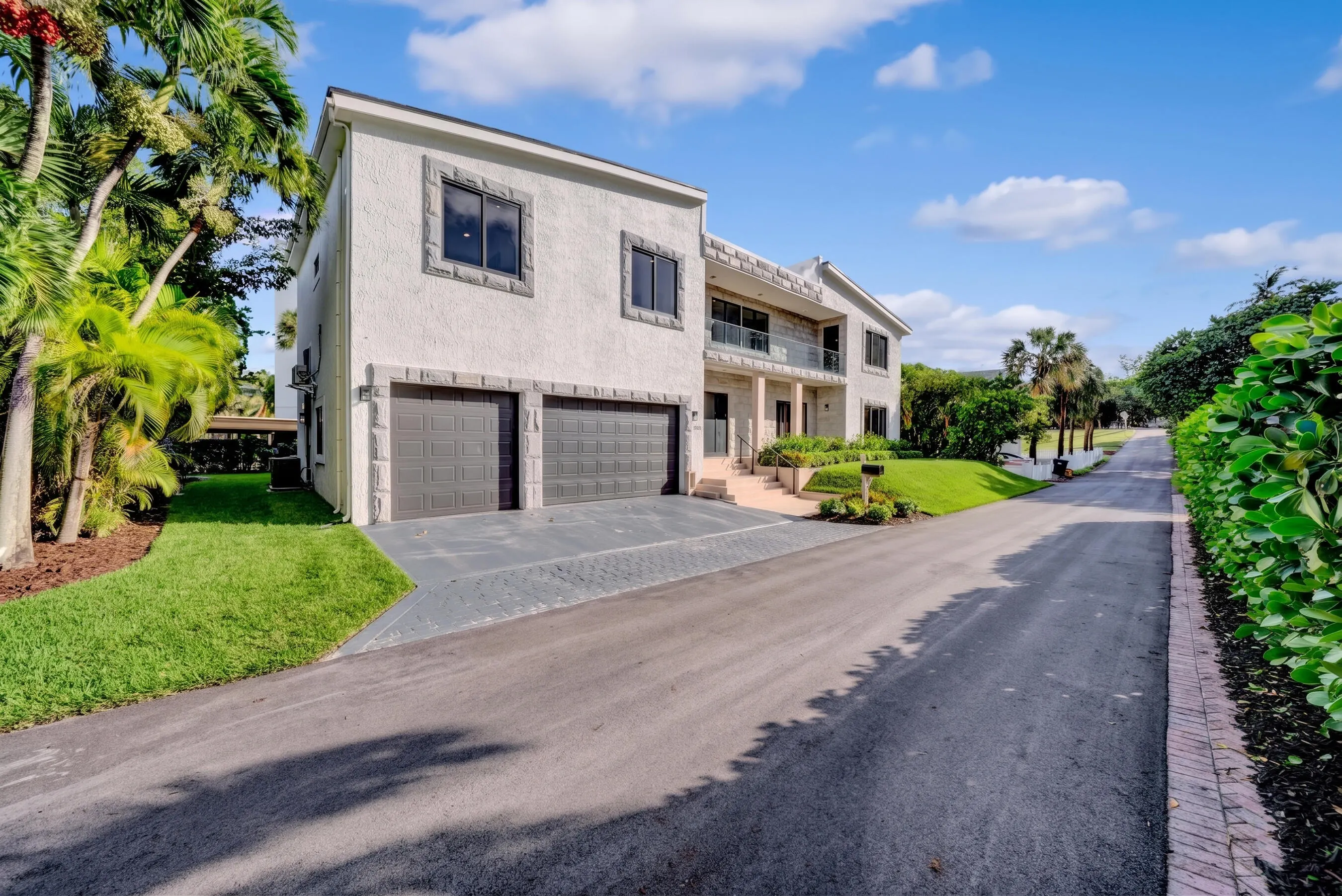 961 LAKE WYMAN Road