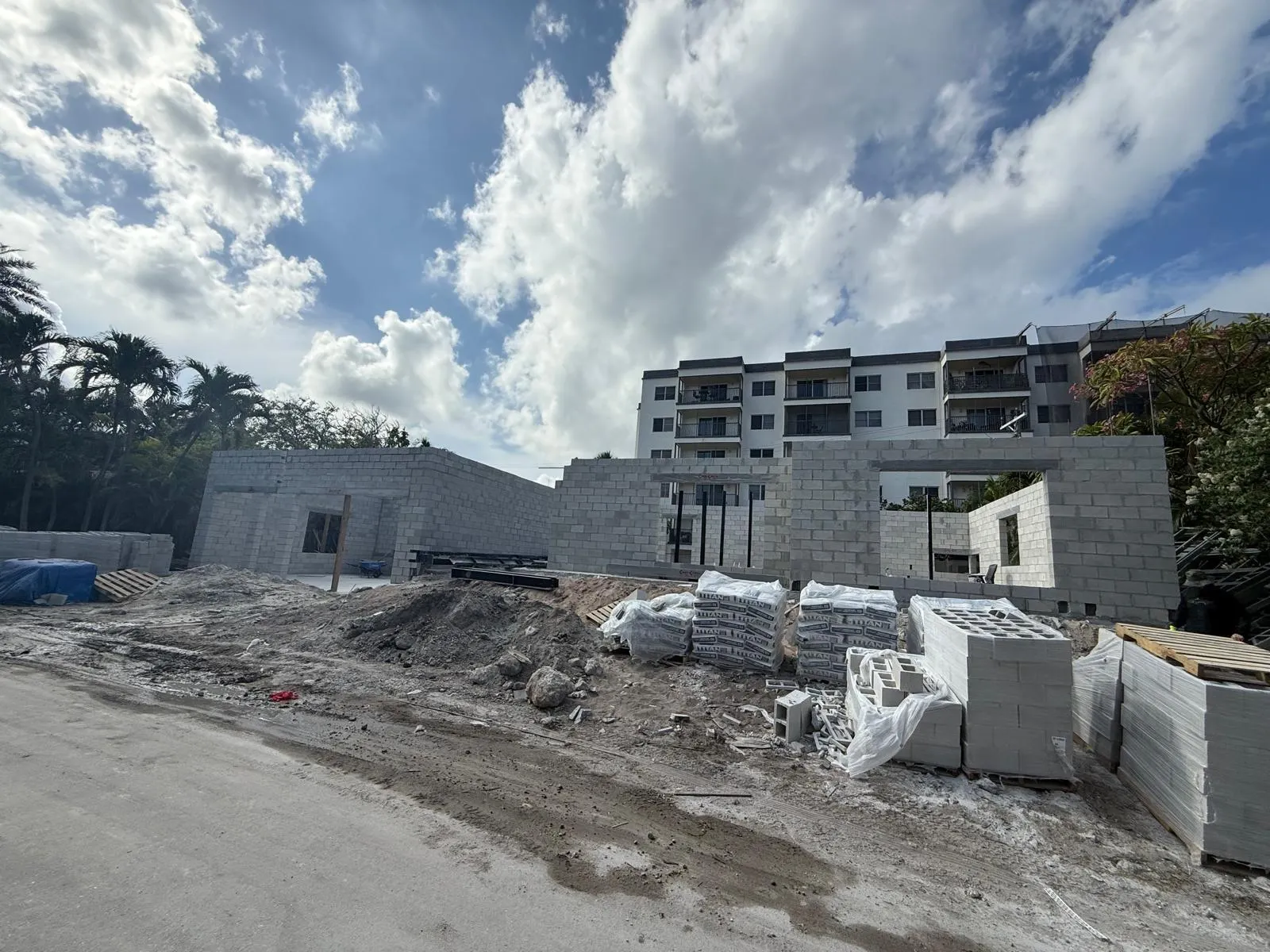 961 LAKE WYMAN Road
