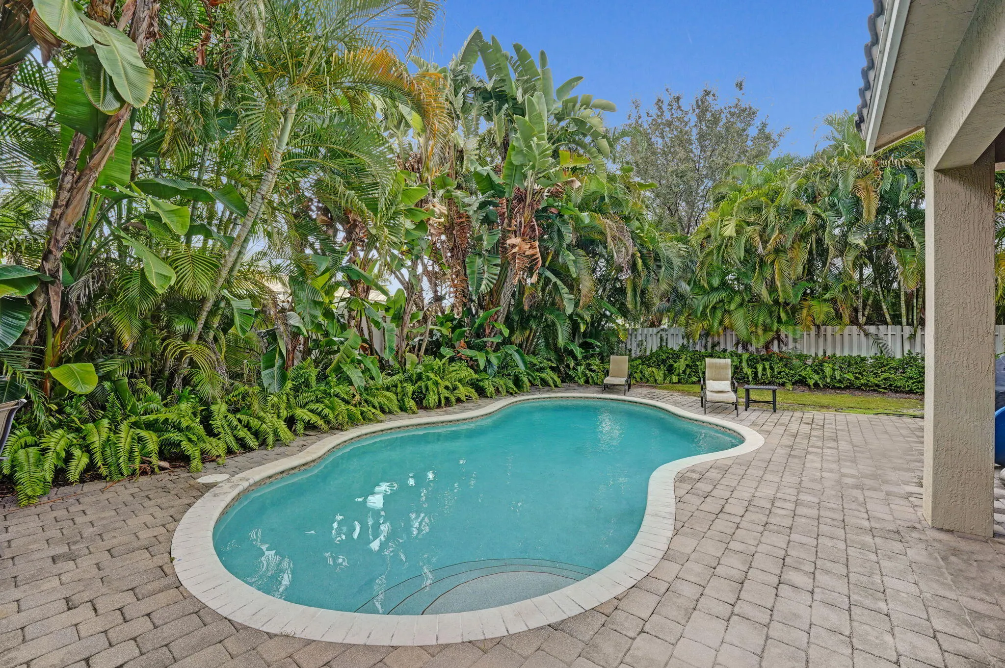 2575 SE 7TH Drive