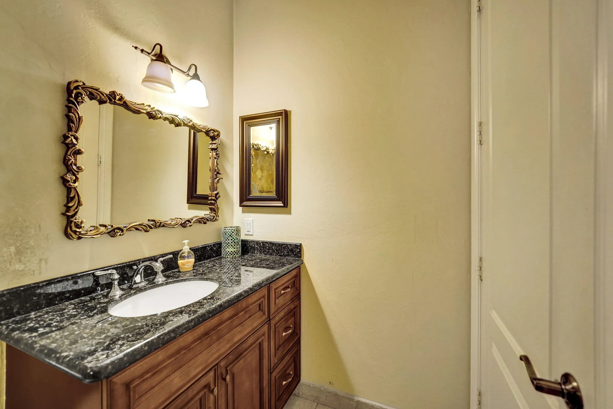 2575 SE 7TH Drive