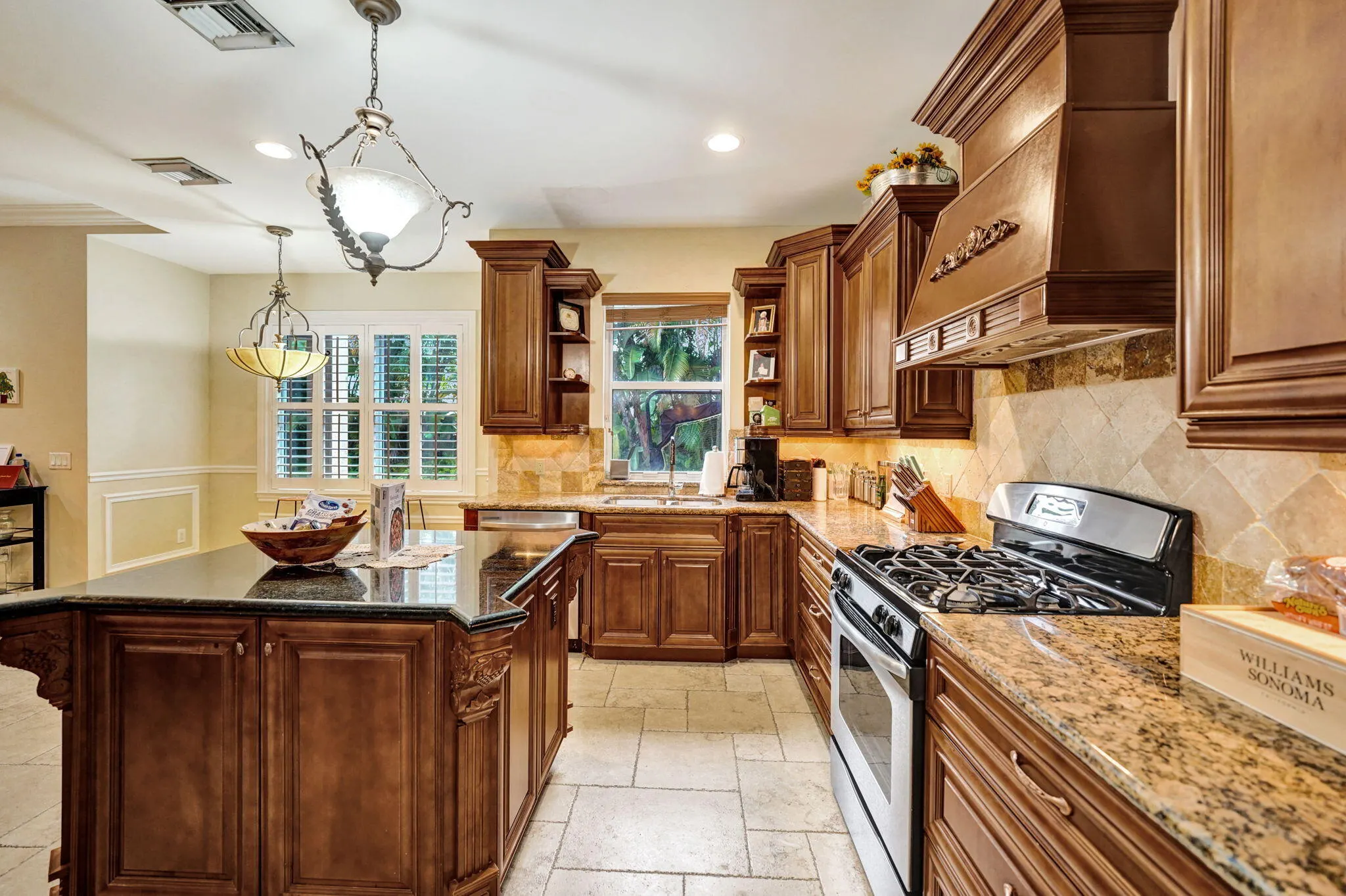 2575 SE 7TH Drive