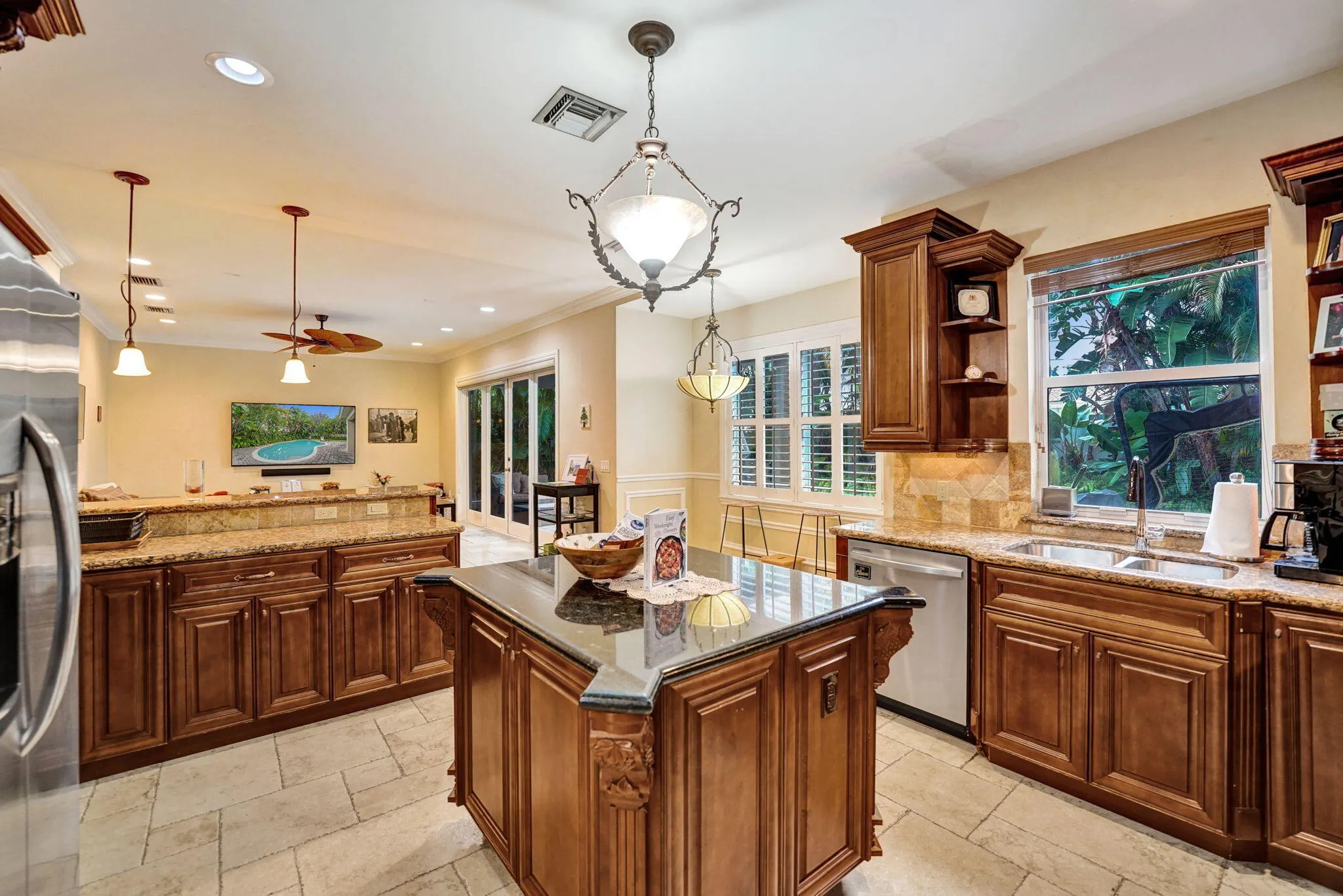 2575 SE 7TH Drive